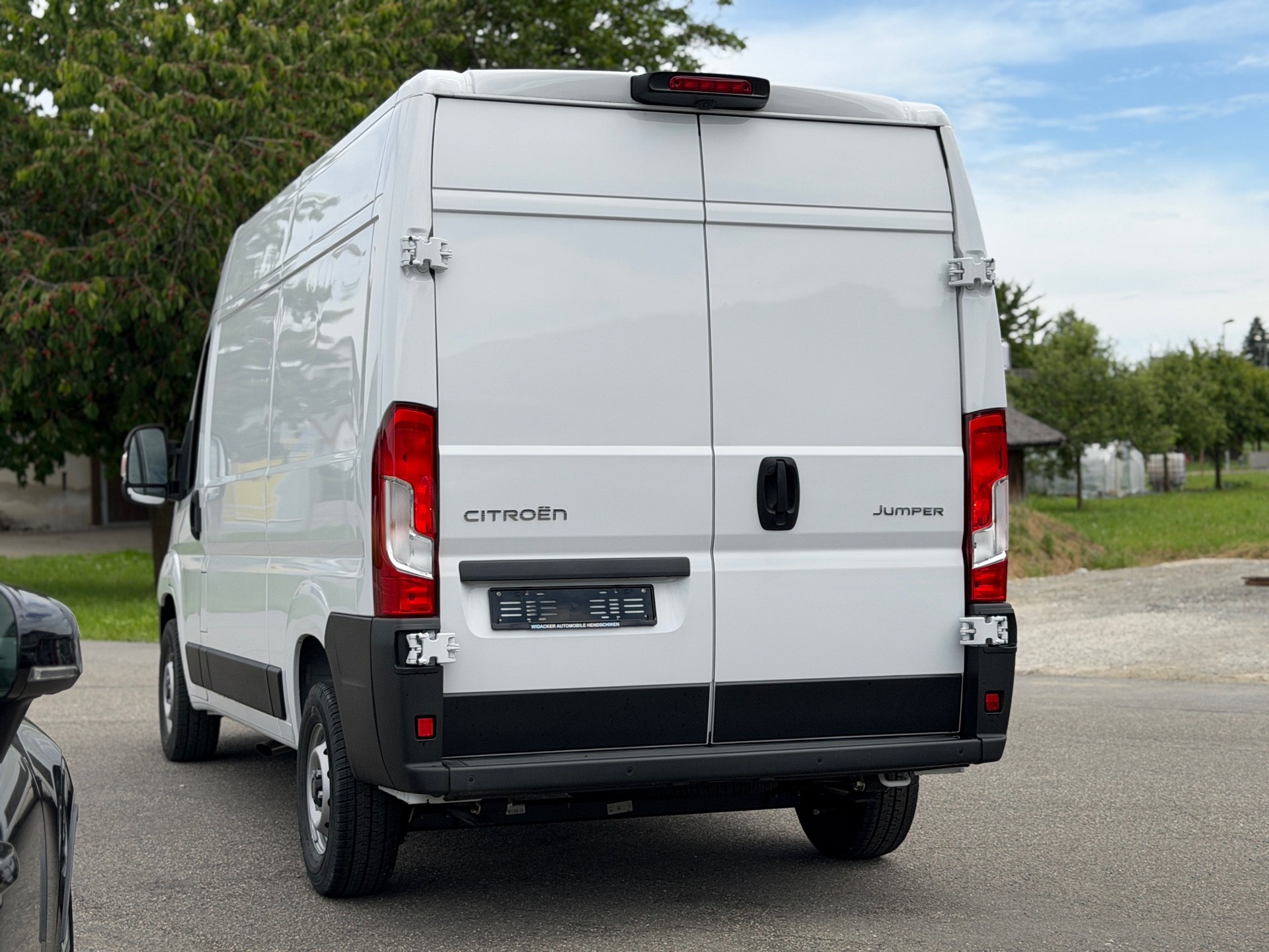 CITROEN Jumper 33 2.2 BlueHDi 140 L2H2-image-15