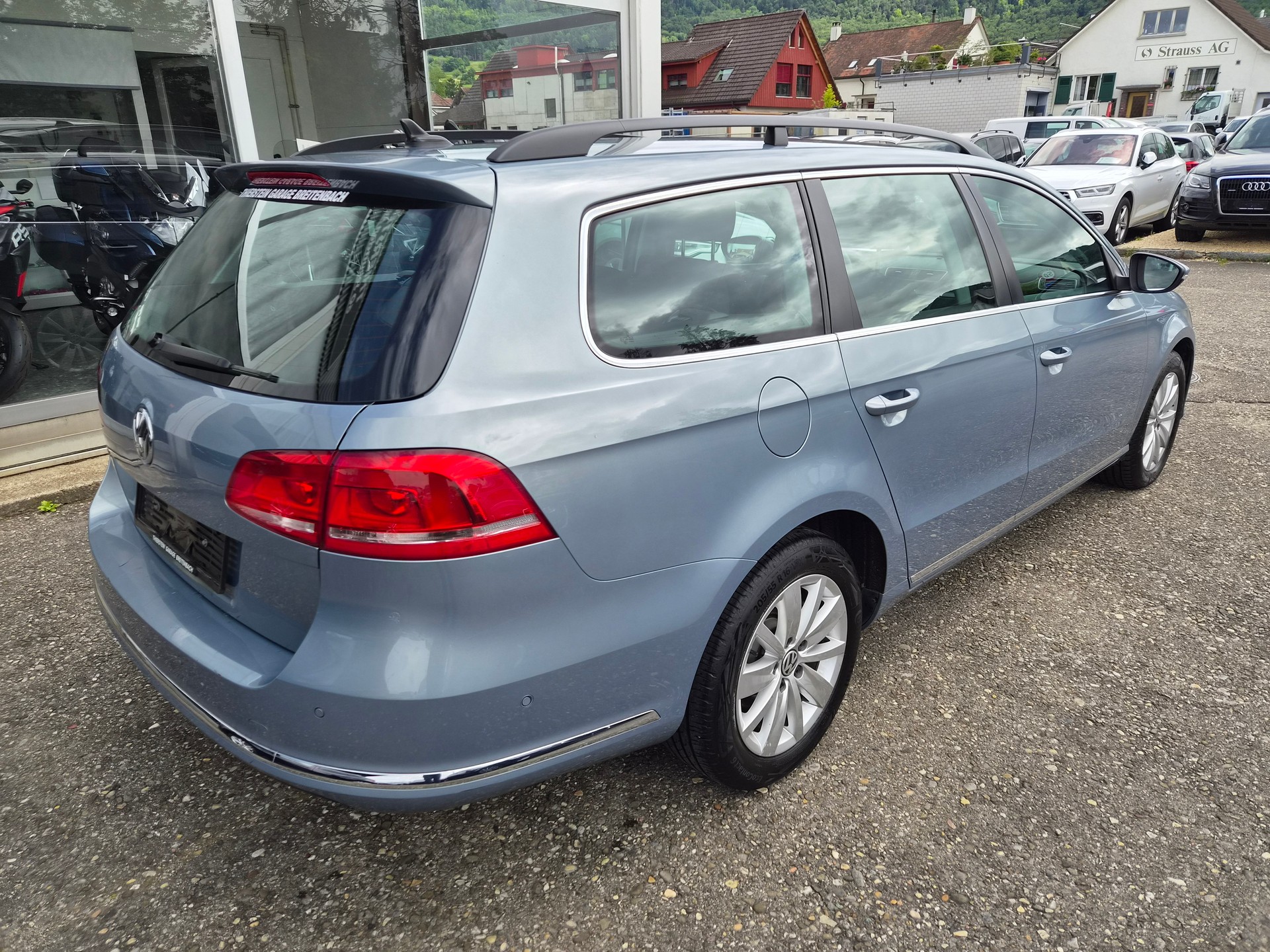 VW Passat Variant 2.0 TDI BMT Comfortline DSG-image-5
