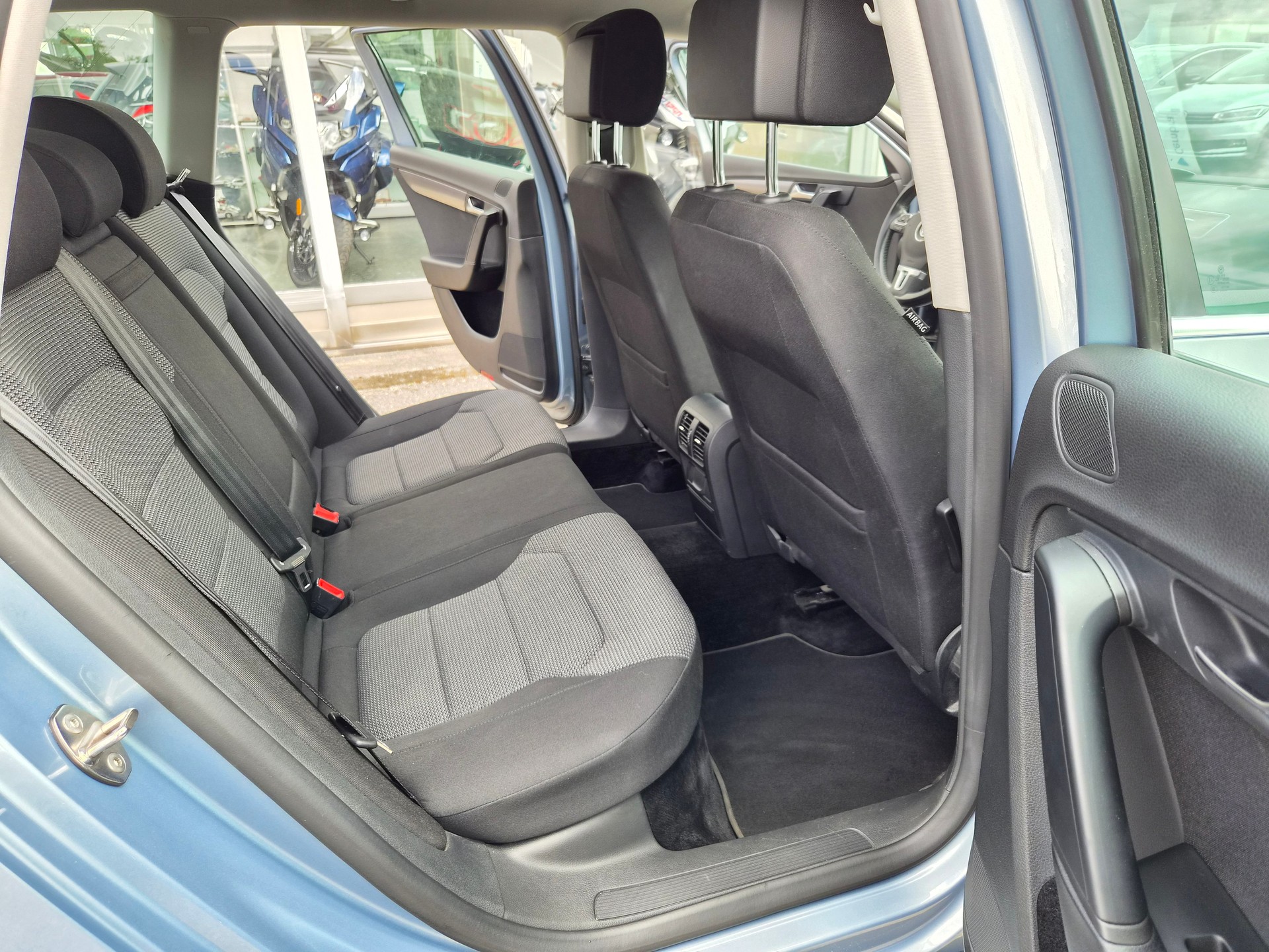 VW Passat Variant 2.0 TDI BMT Comfortline DSG-image-10
