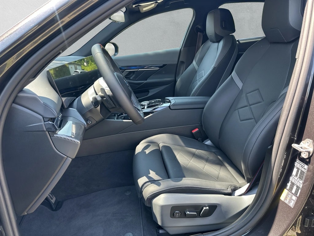 BMW i5 M60 xDrive M Sport Pro **Action de leasing à 0.9%** À vendre-image-10