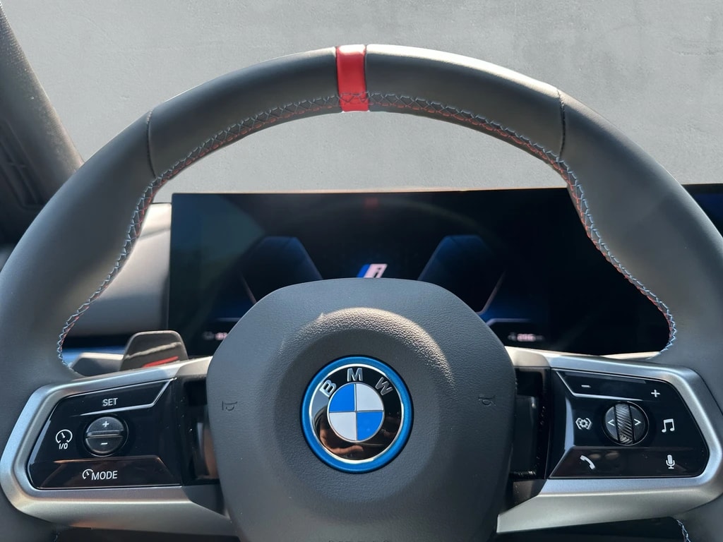BMW i5 M60 xDrive M Sport Pro **Action de leasing à 0.9%** À vendre-image-18