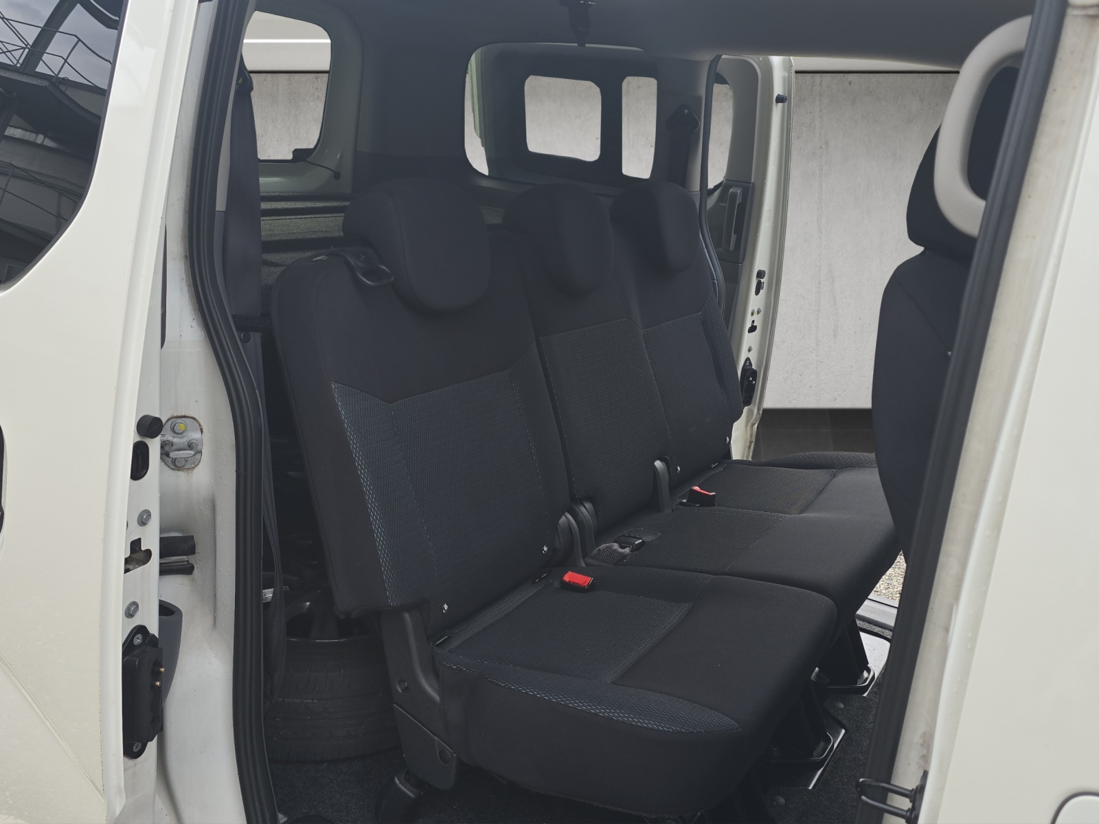 NISSAN NV200 1.5 dCi 110 Premium-image-12