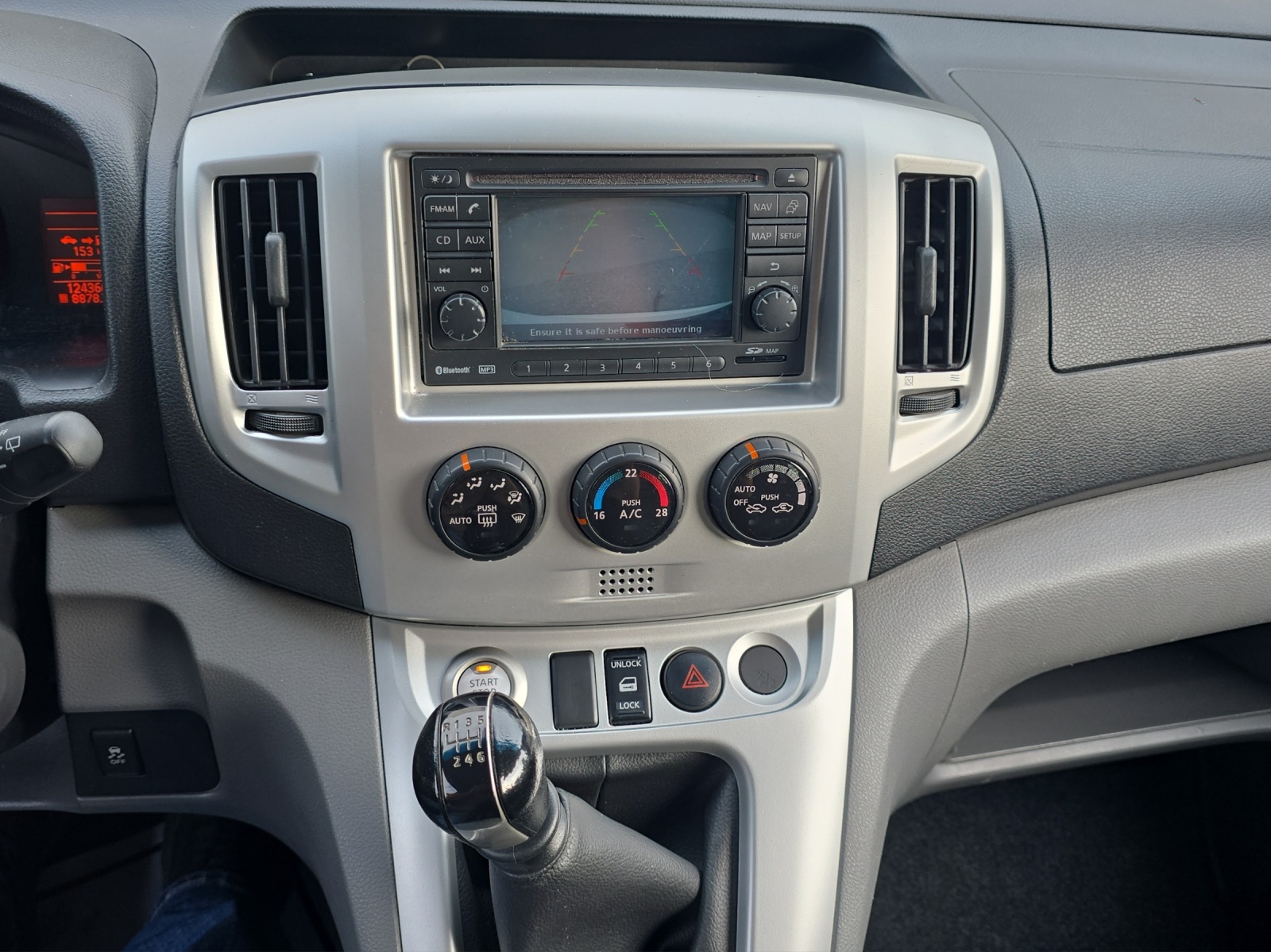 NISSAN NV200 1.5 dCi 110 Premium-image-9