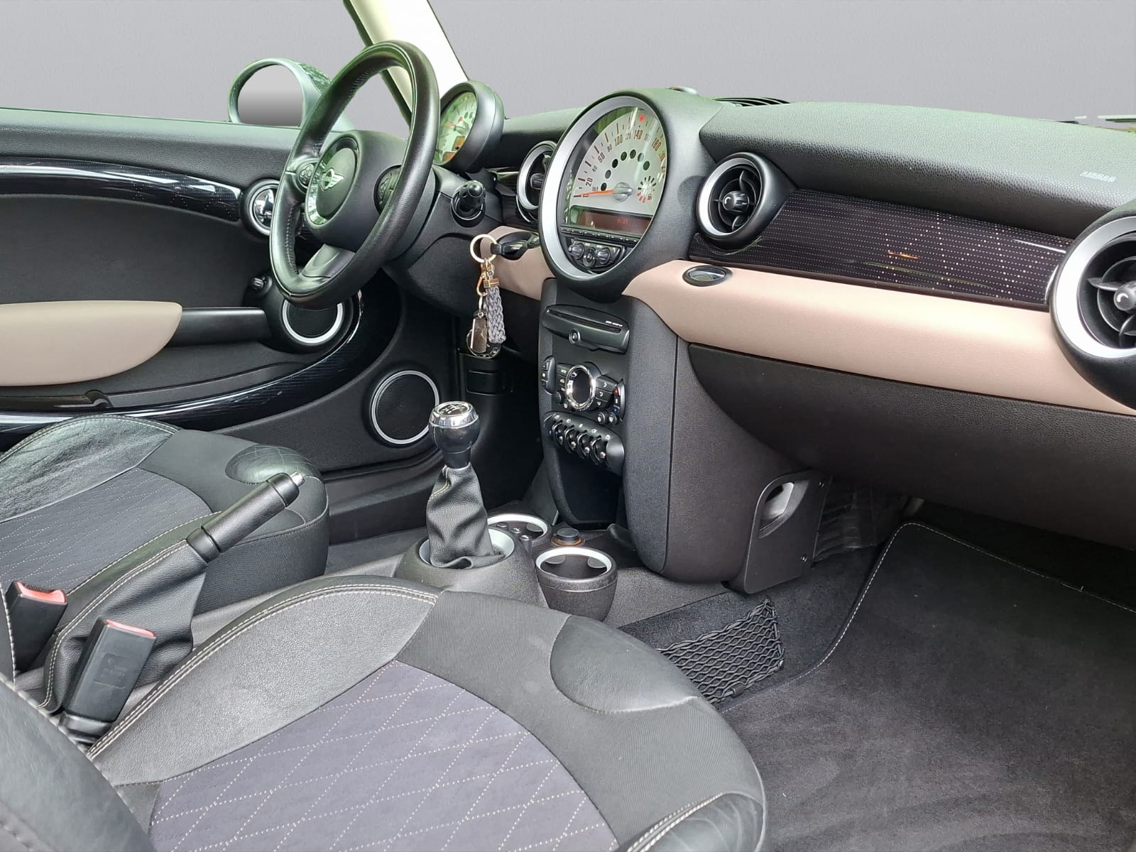 MINI One-image-11