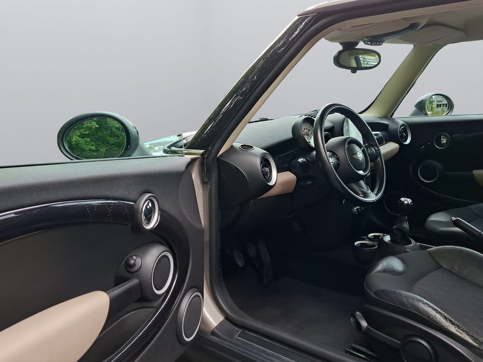 MINI One-image-10