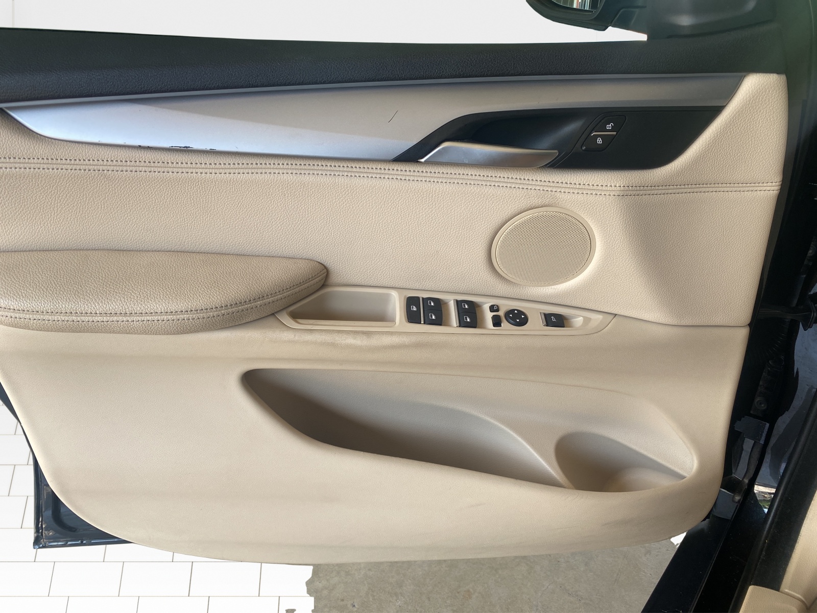 BMW X5 xDrive 30d Steptronic-image-12