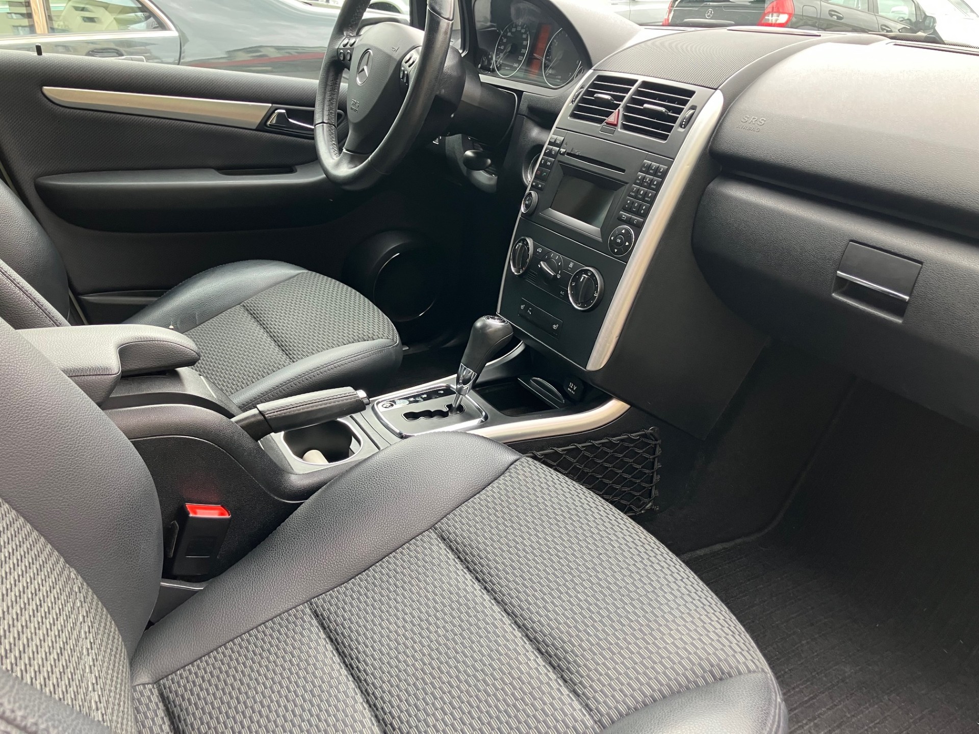 MERCEDES-BENZ A 180 (170) Avantgarde Autotronic-image-7