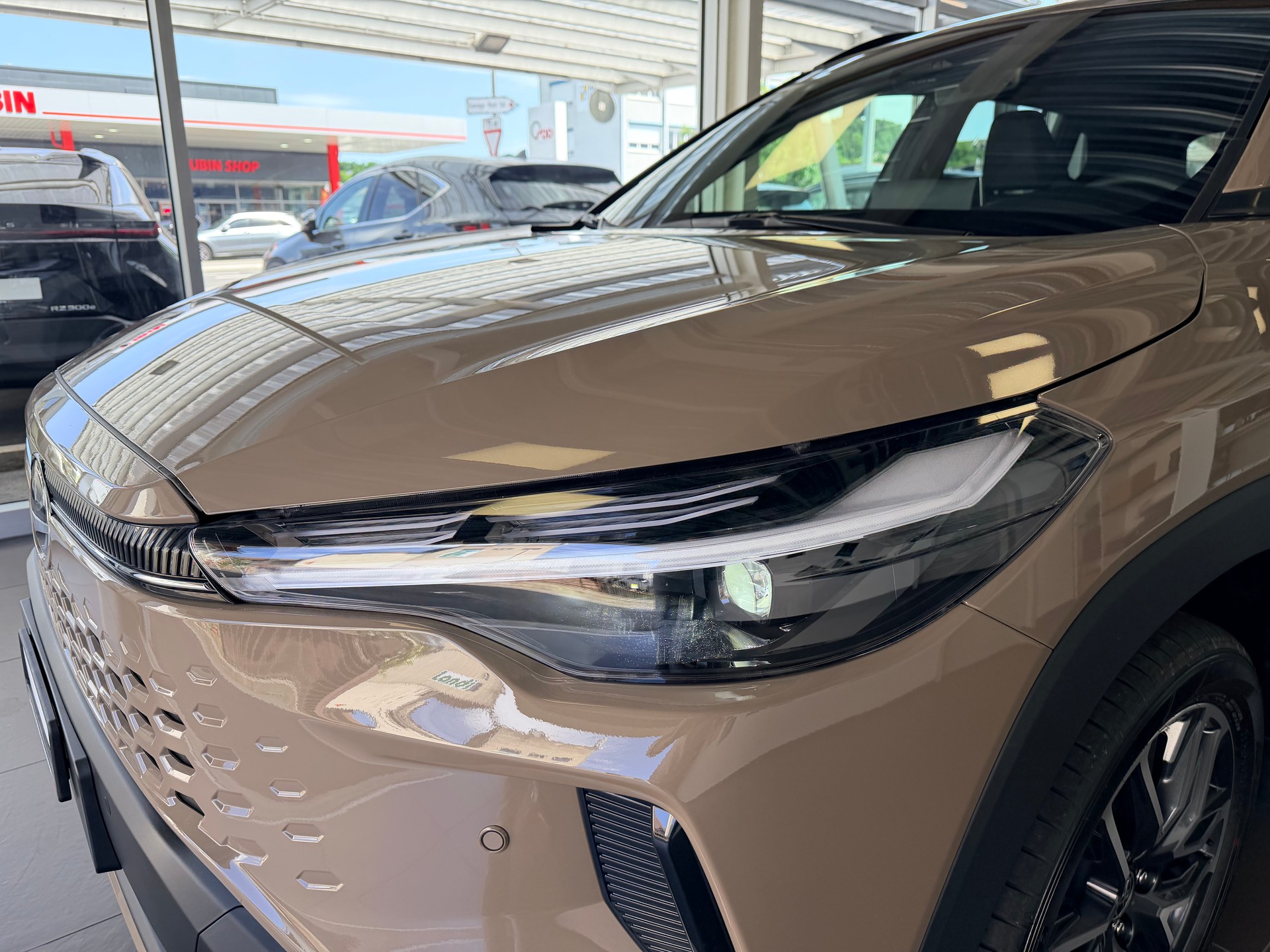 TOYOTA Corolla Cross 1.8 Trend e-CVT-image-6