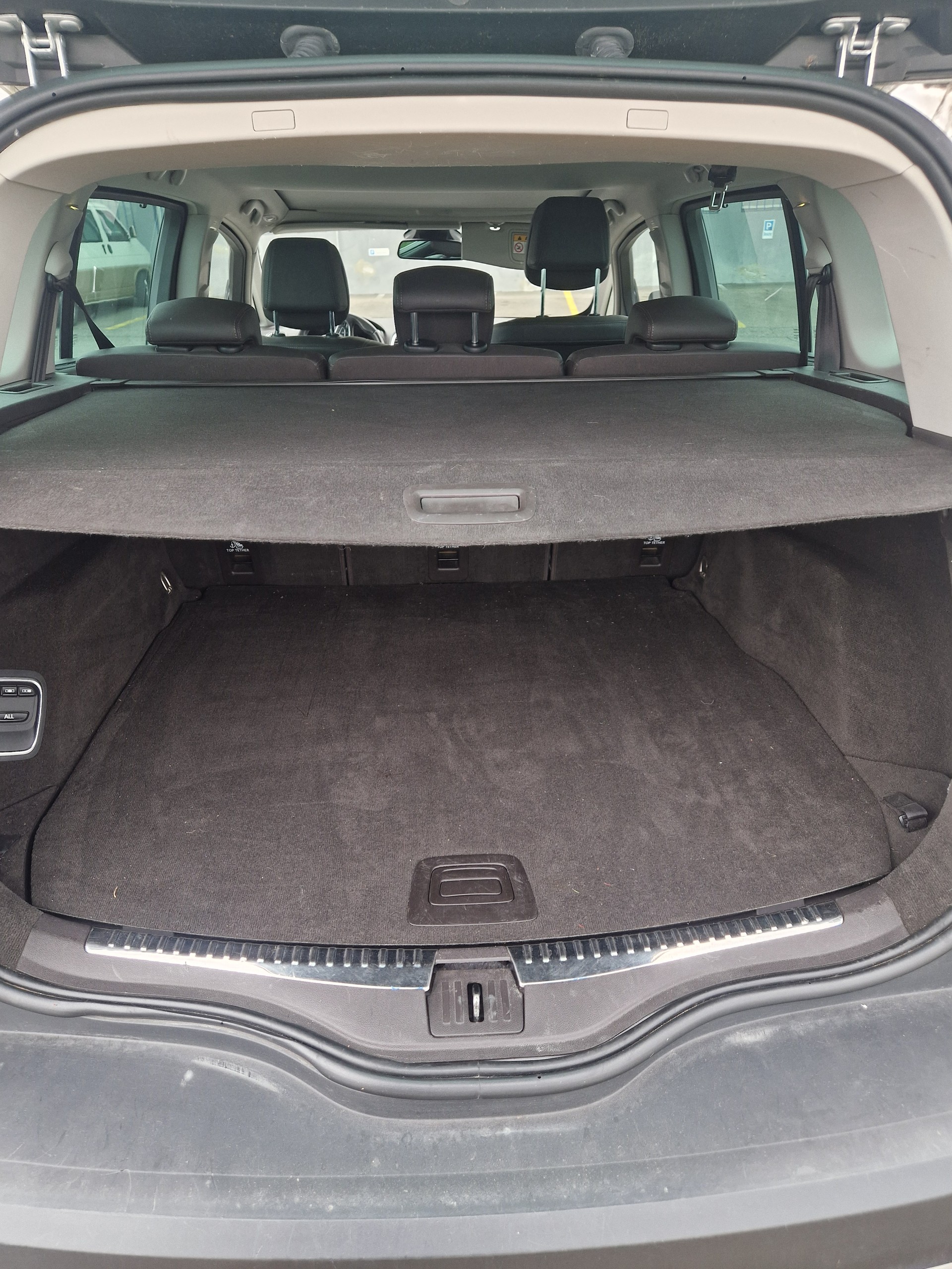 RENAULT Espace 1.6 dCi Initiale Paris EDC-image-12