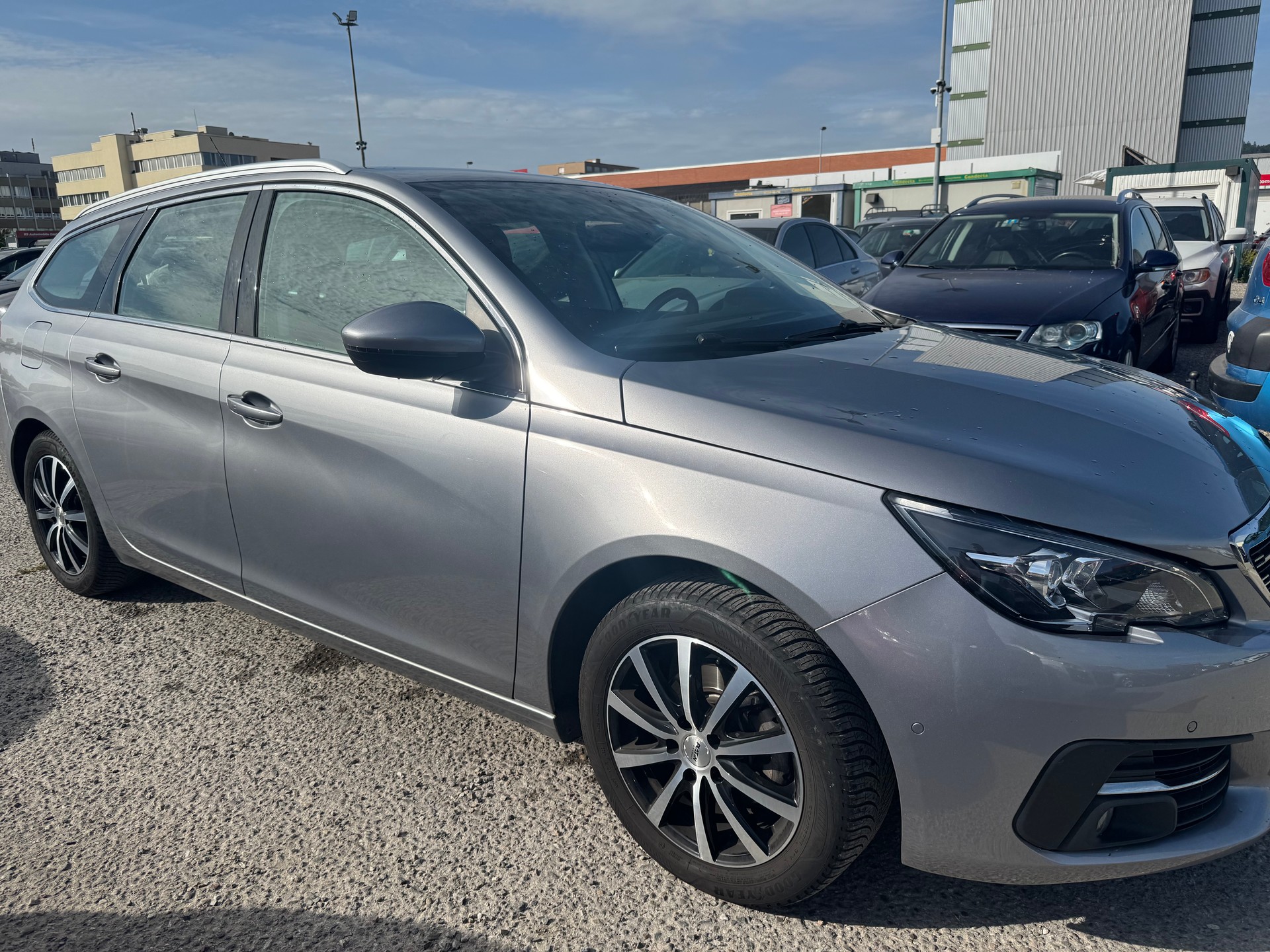PEUGEOT 308 SW 1.5 BlueHDI Tech Edition EAT8-image-1
