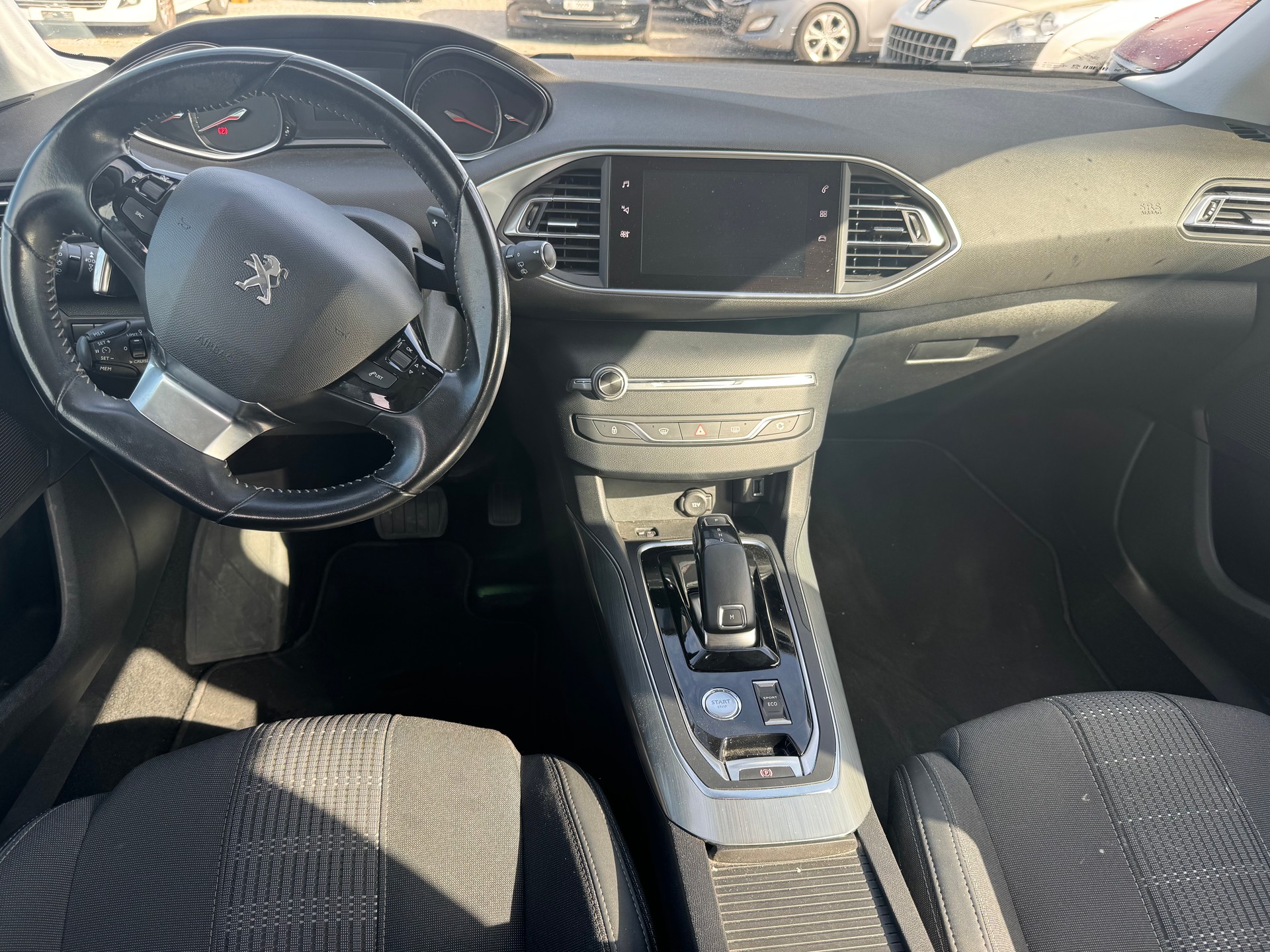 PEUGEOT 308 SW 1.5 BlueHDI Tech Edition EAT8-image-6