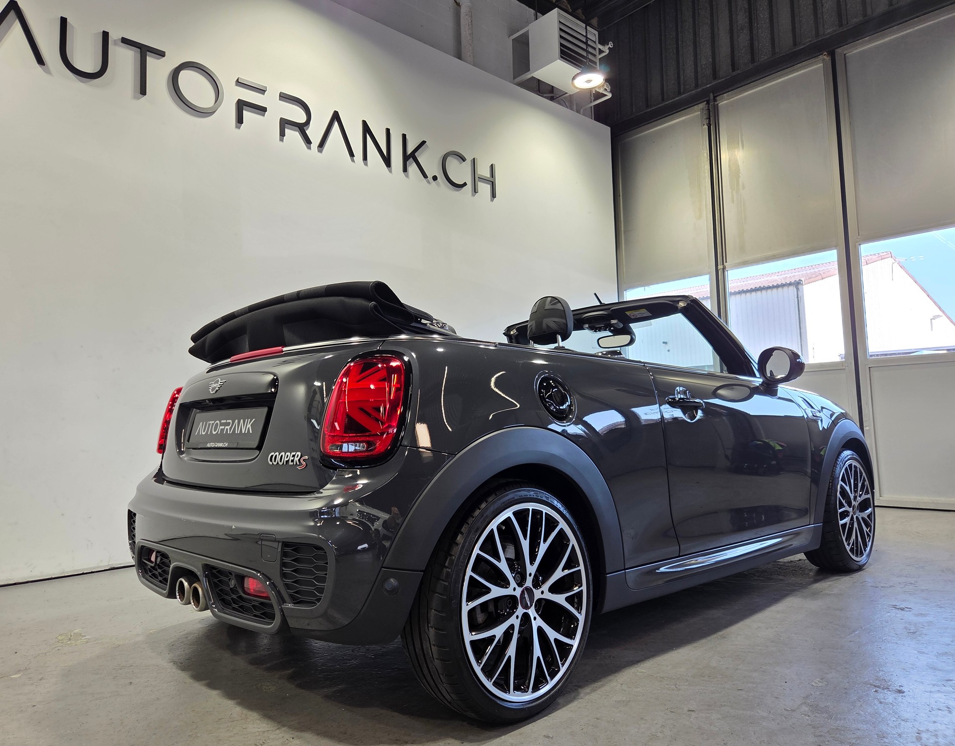 MINI Cabrio F57 2.0i Cooper S SDKG-image-3