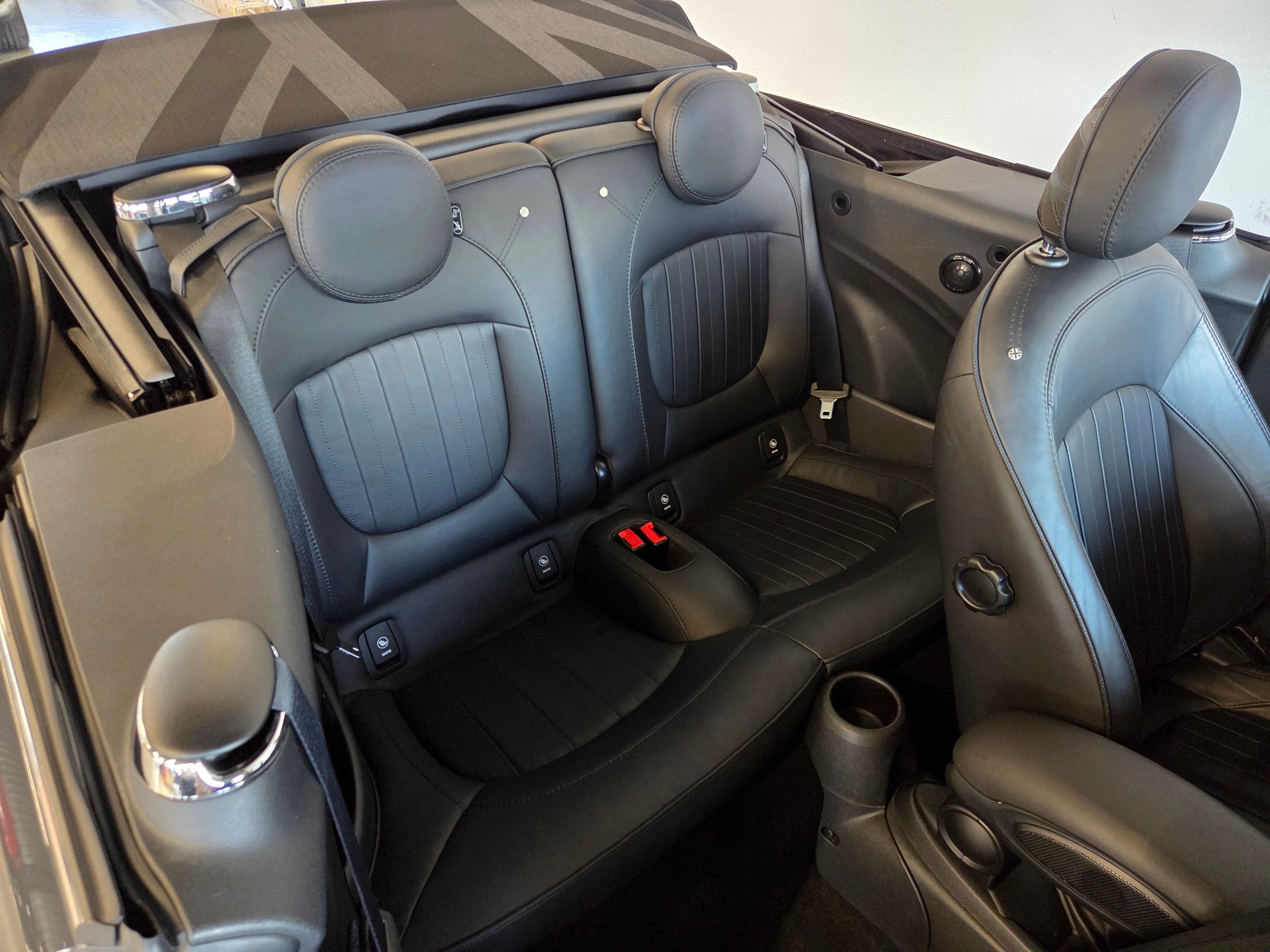 MINI Cabrio F57 2.0i Cooper S SDKG-image-25