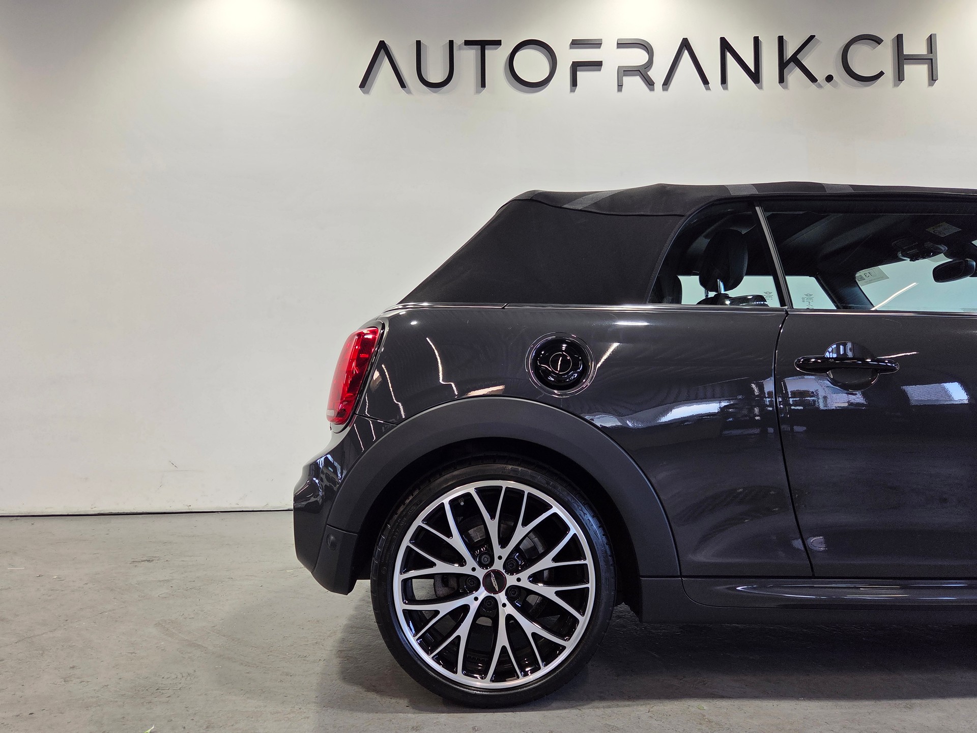 MINI Cabrio F57 2.0i Cooper S SDKG-image-12