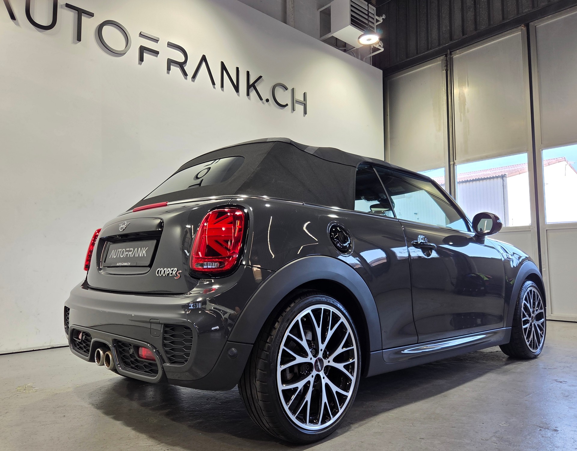 MINI Cabrio F57 2.0i Cooper S SDKG-image-4