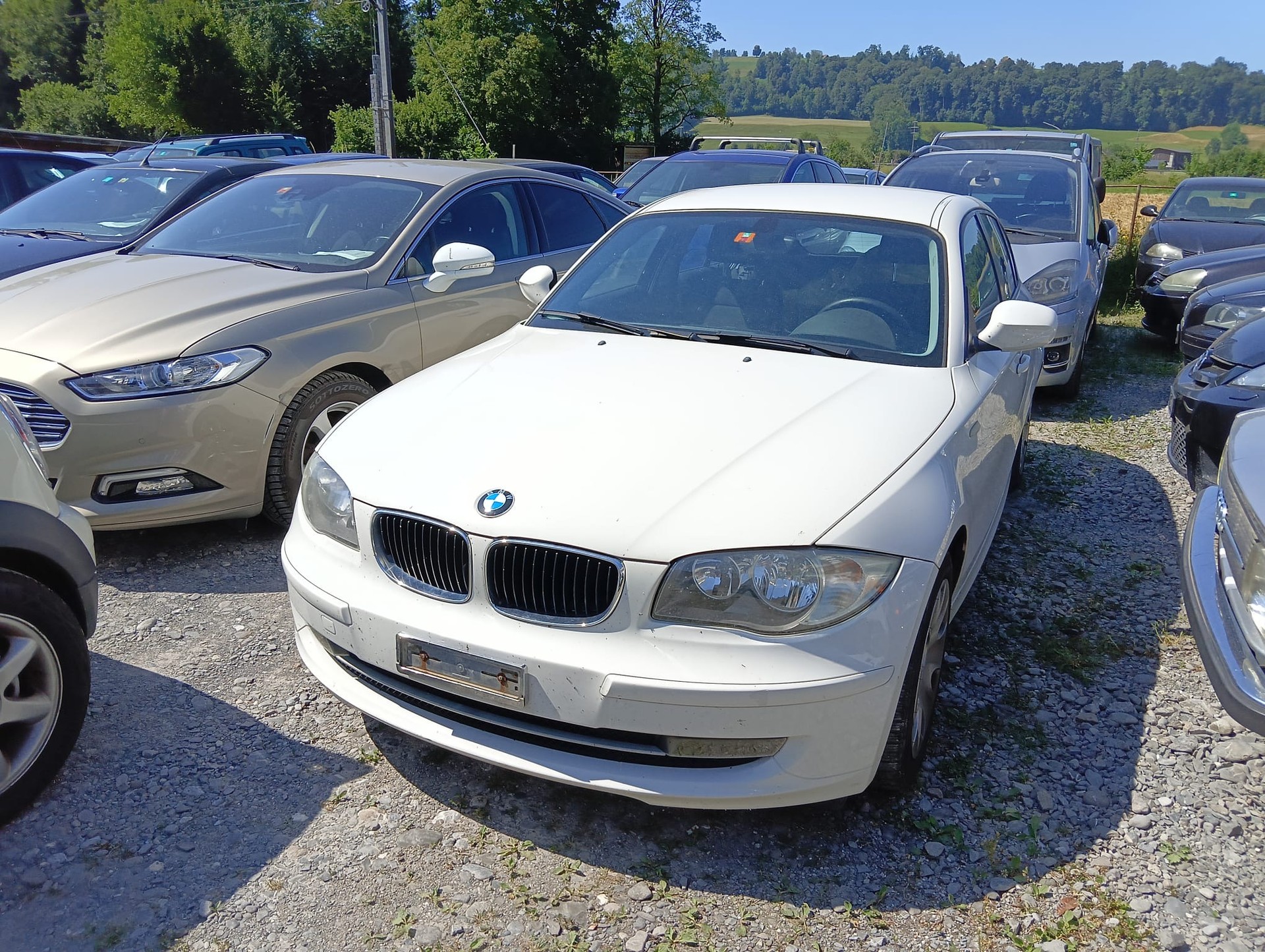 BMW 116i-image-0