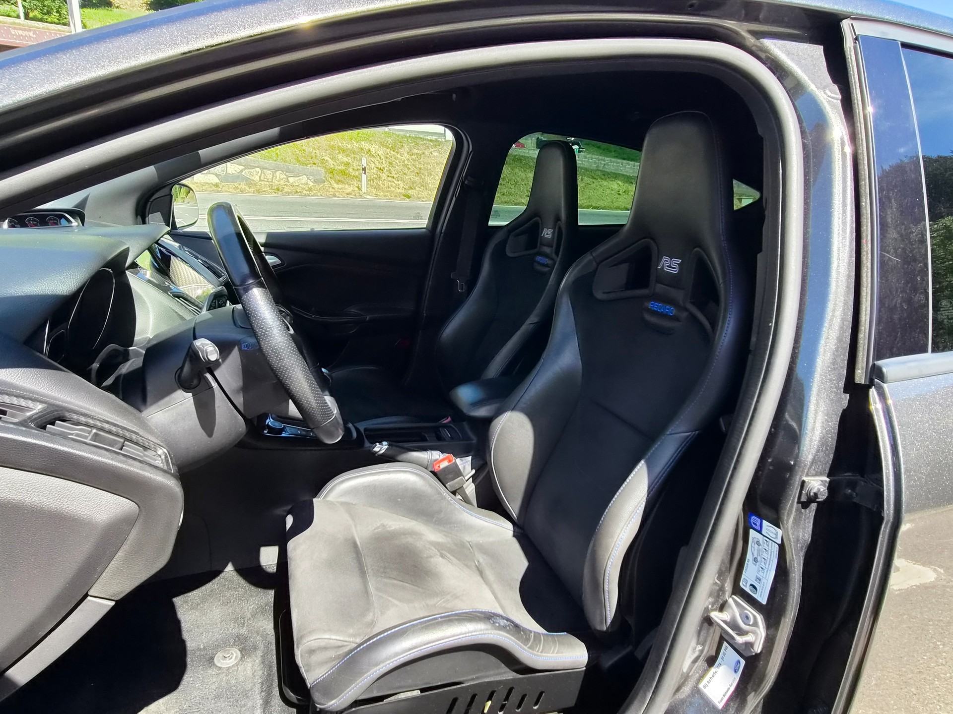 FORD Focus RS 2.3 Turbo 4x4-image-5