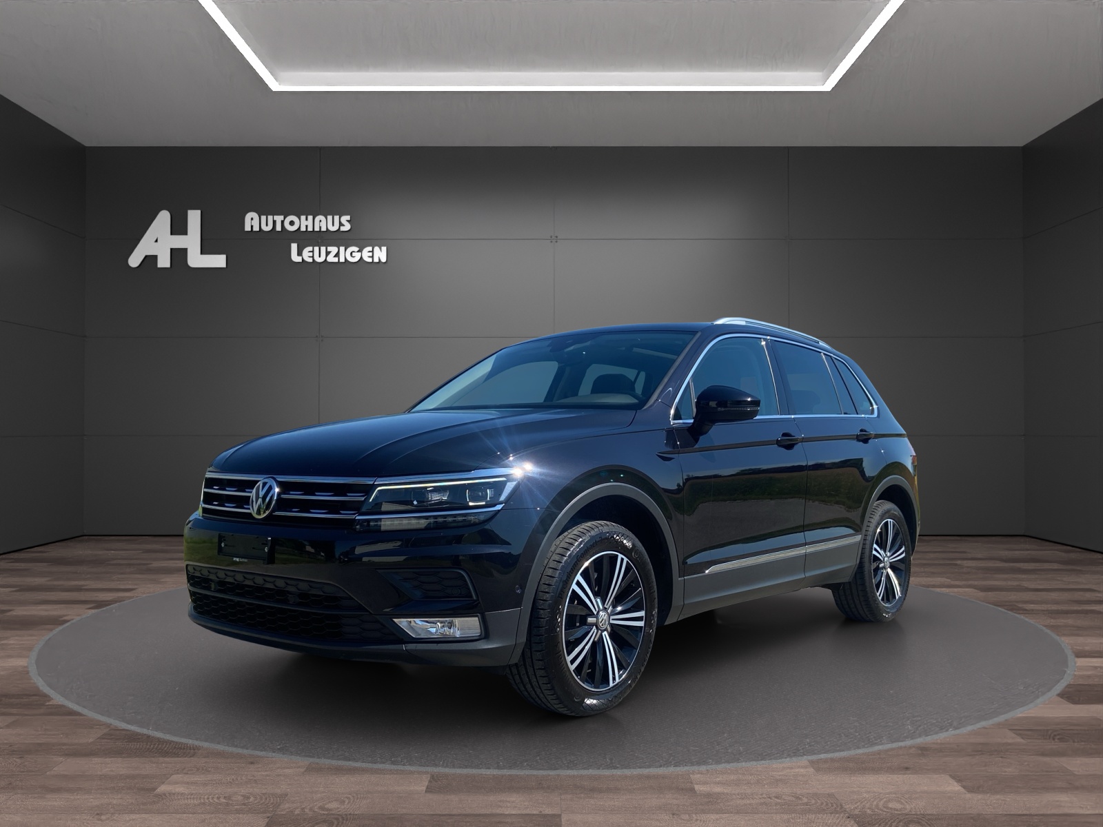 VW Tiguan 2.0TSI Comfortline 4Motion DSG-image-0
