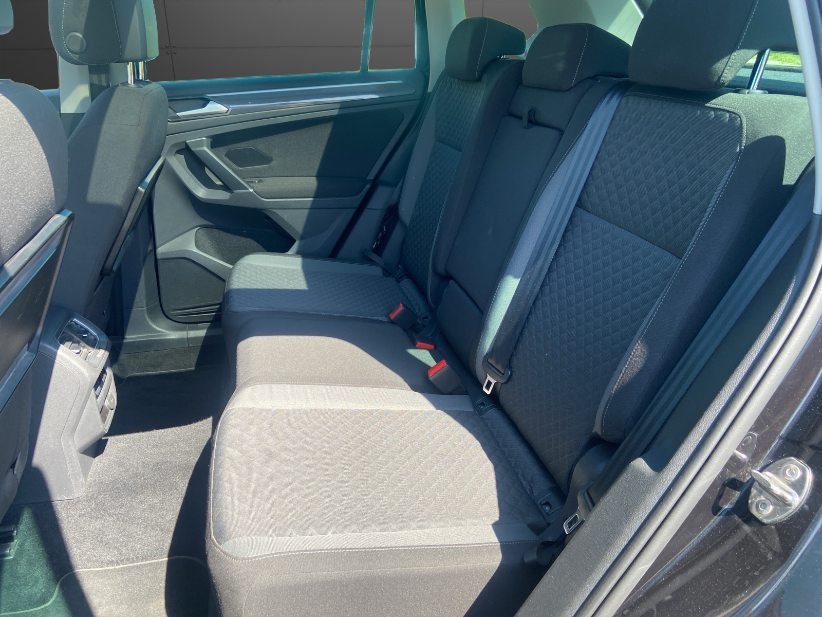 VW Tiguan 2.0TSI Comfortline 4Motion DSG-image-9