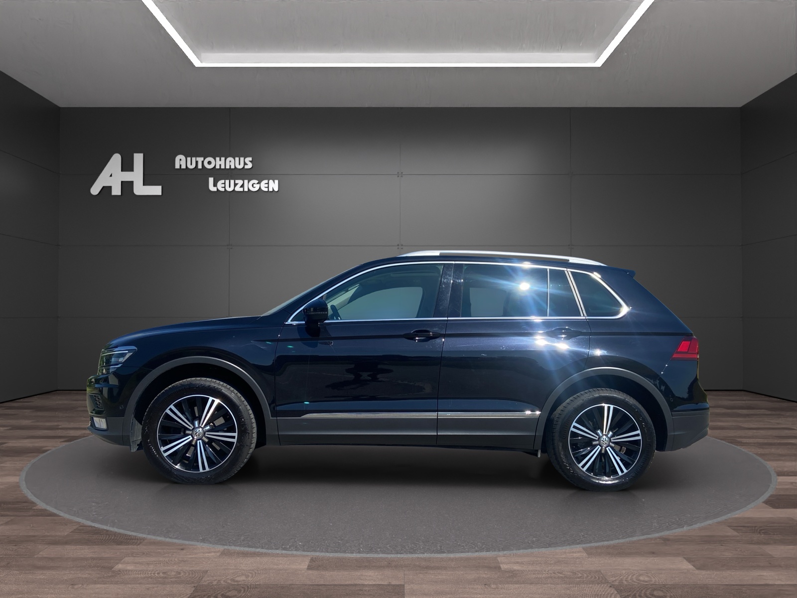 VW Tiguan 2.0TSI Comfortline 4Motion DSG-image-1