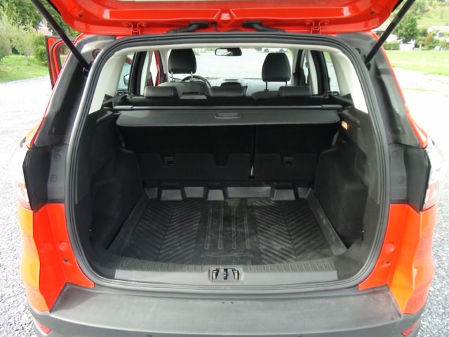 FORD Kuga 1.5 EcoB 182 Titanium-image-10