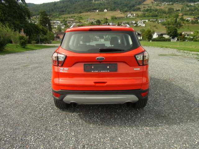 FORD Kuga 1.5 EcoB 182 Titanium-image-6
