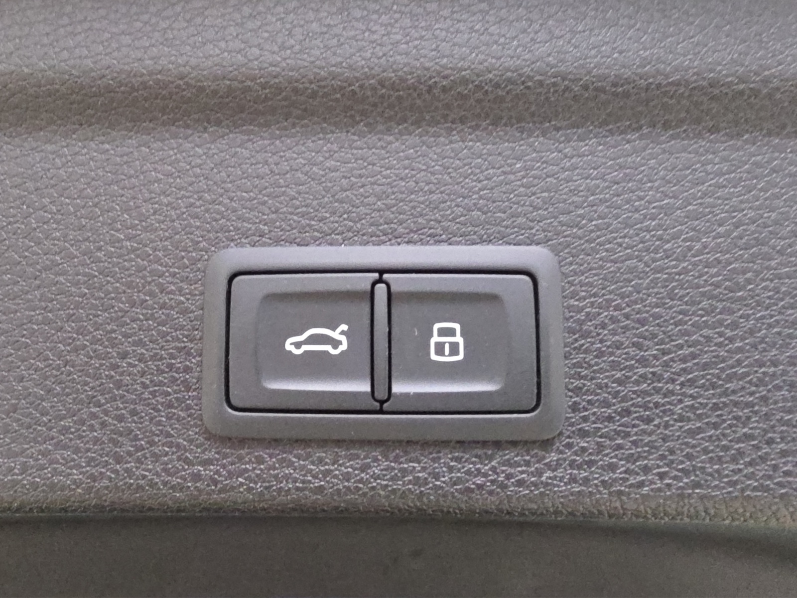 AUDI Q3 Sportback 35 TFSI S line Attraction S-tronic-image-13