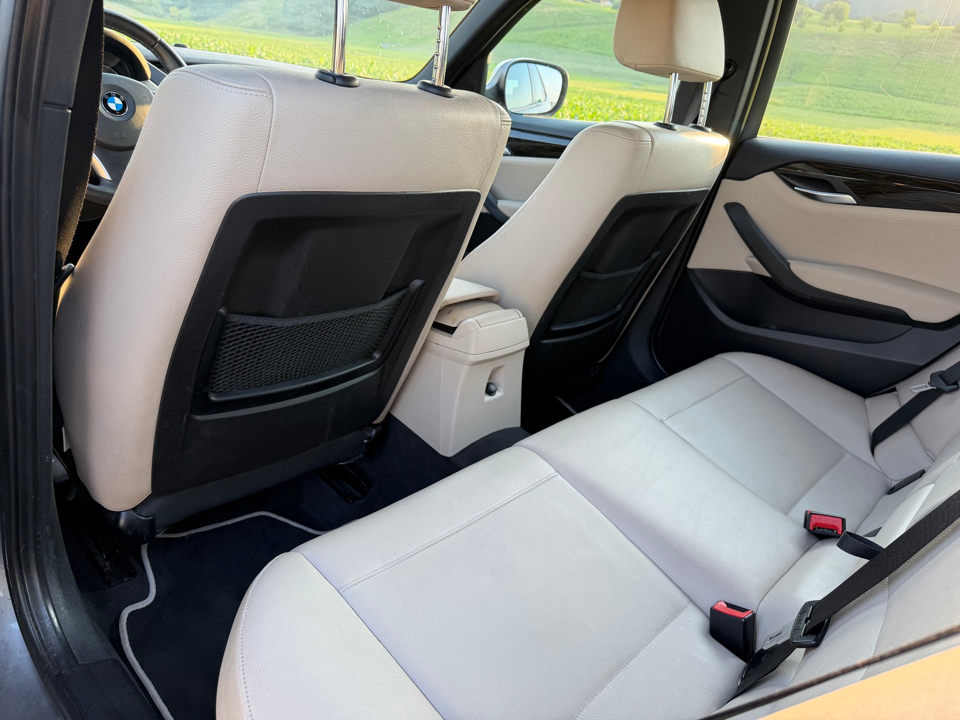 BMW X1 xDrive 20d Steptronic-image-13