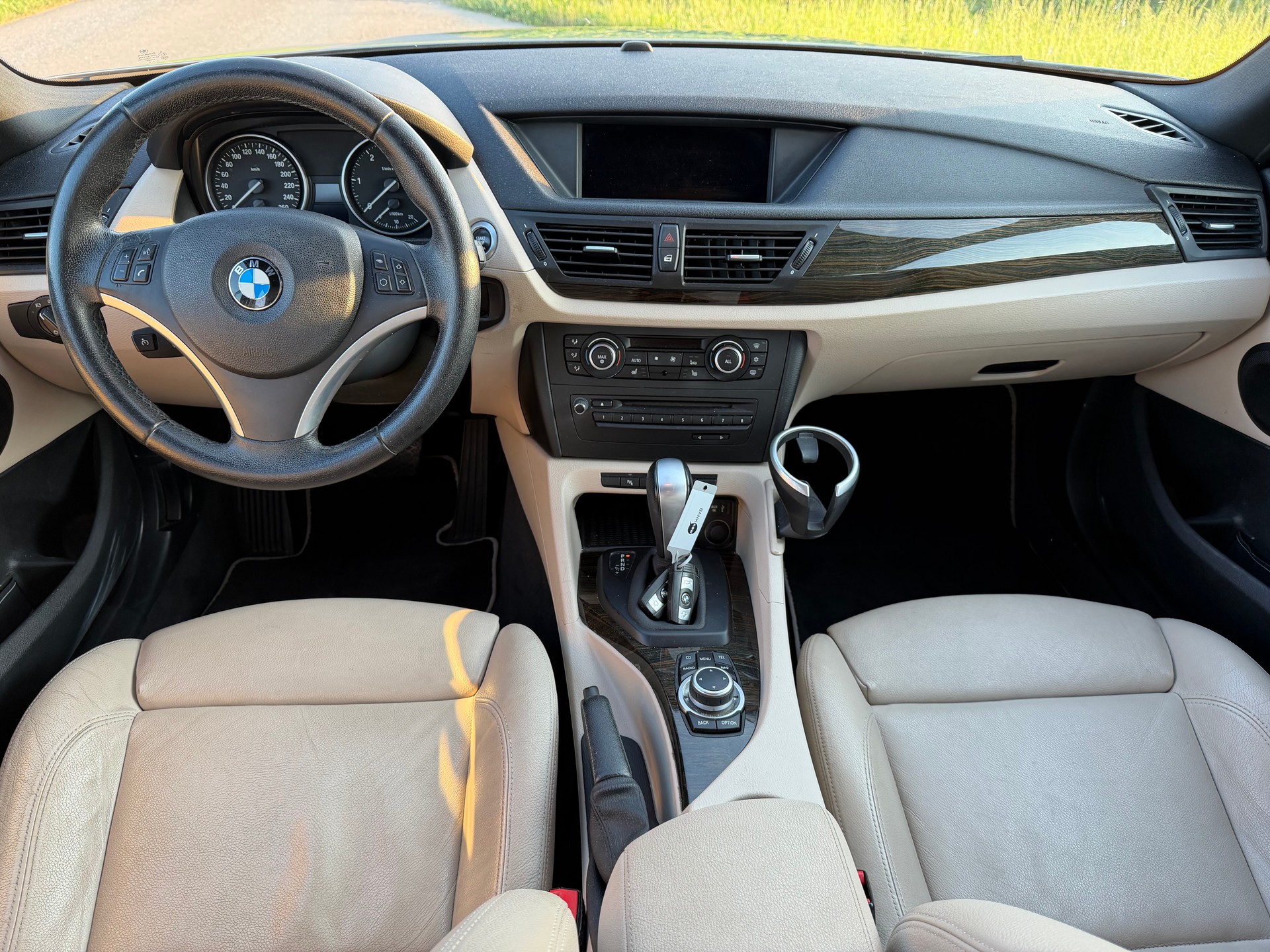 BMW X1 xDrive 20d Steptronic-image-10