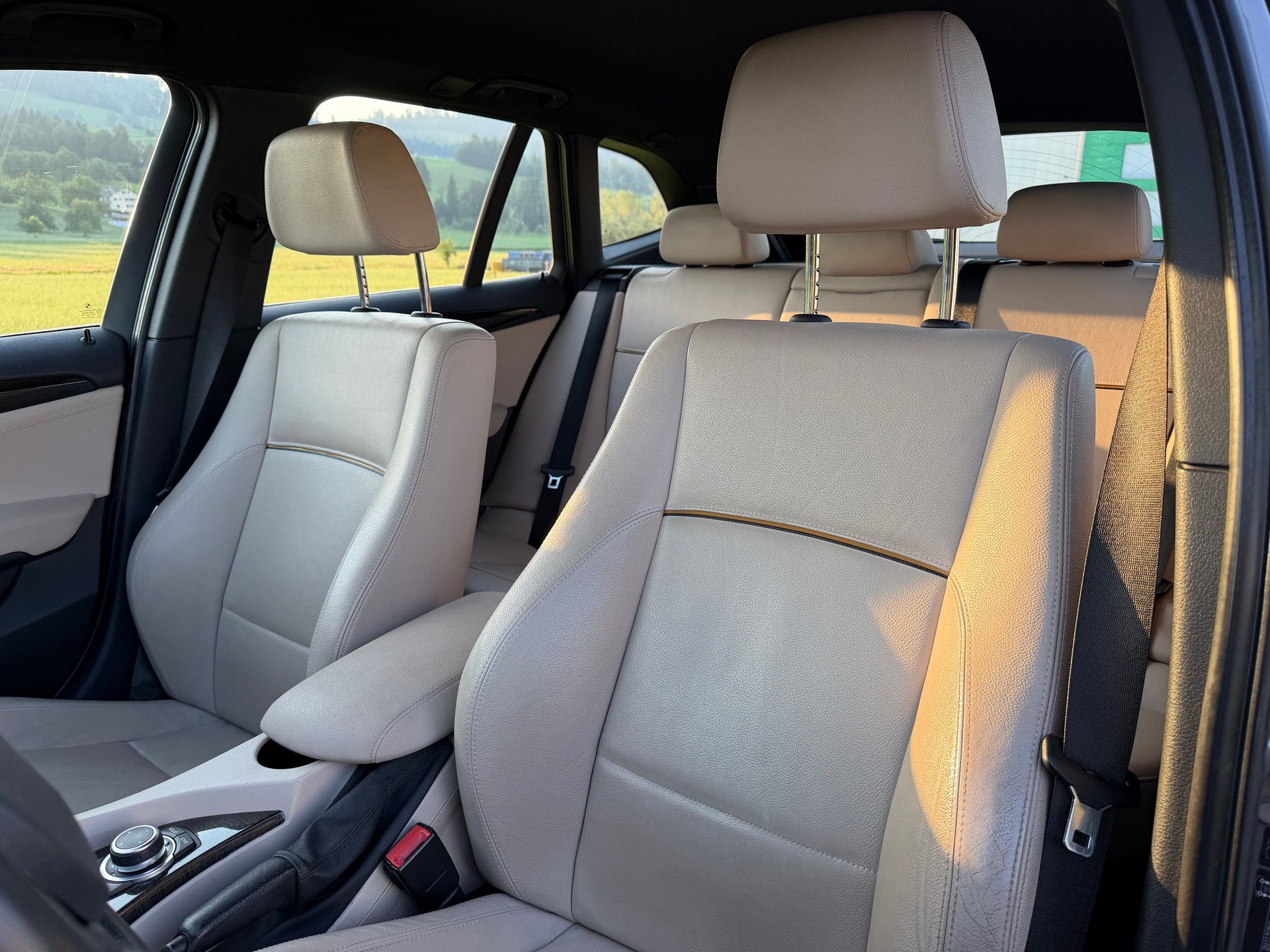 BMW X1 xDrive 20d Steptronic-image-9