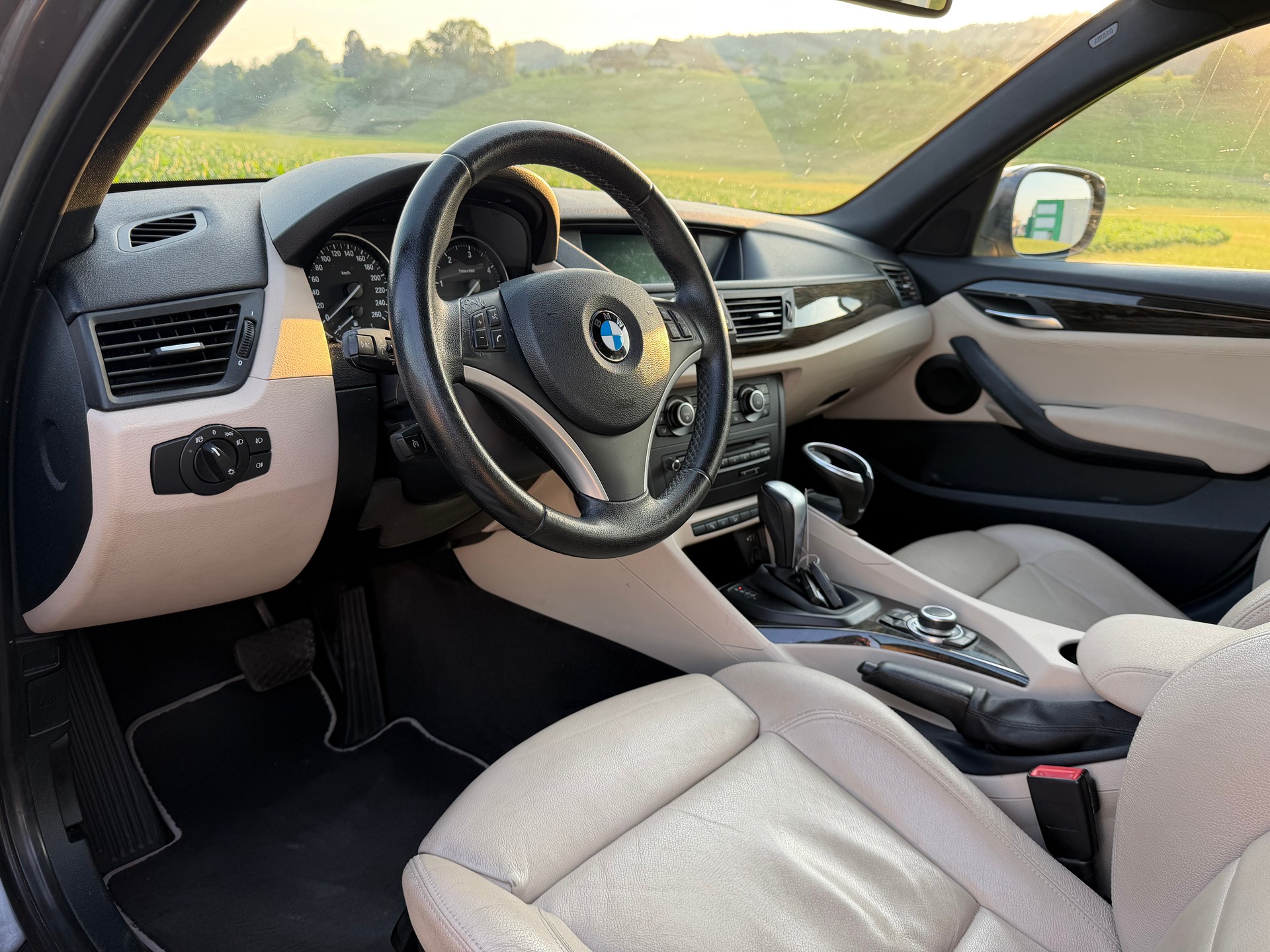 BMW X1 xDrive 20d Steptronic-image-7
