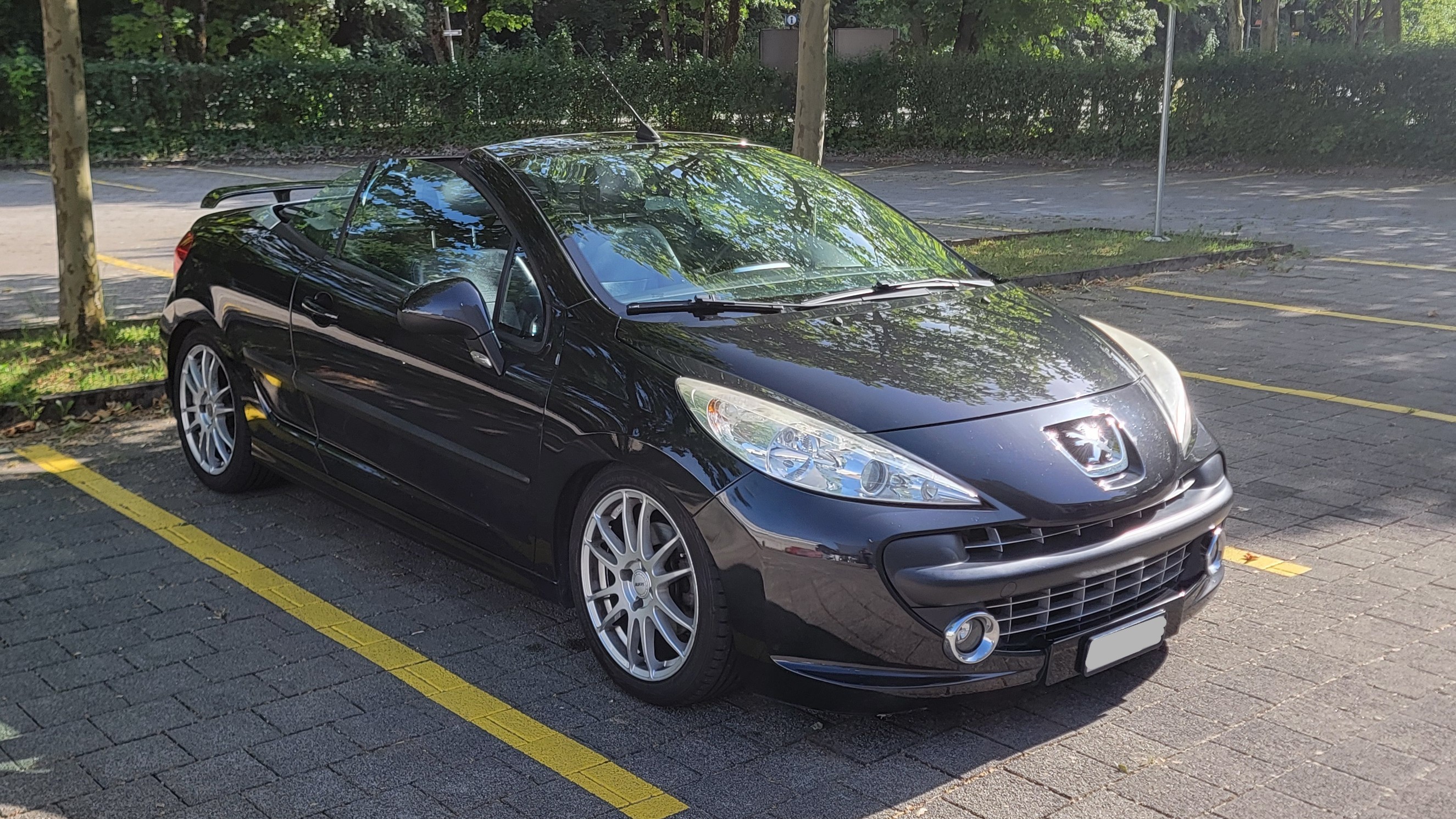PEUGEOT 1.6 16V Turbo Sport — slika 1