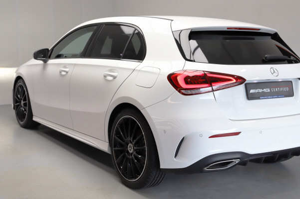 MERCEDES-BENZ A 250 AMG Line-image-3