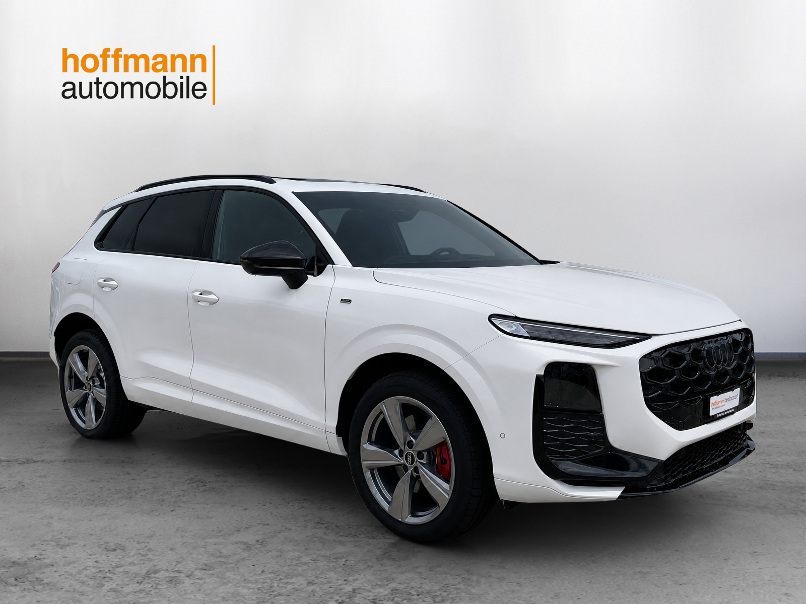 AUDI Q3 SUV e-hybrid 200 kW S tronig-image-2