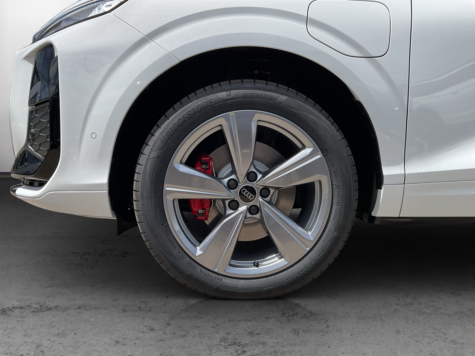 AUDI Q3 SUV e-hybrid 200 kW S tronig-image-12