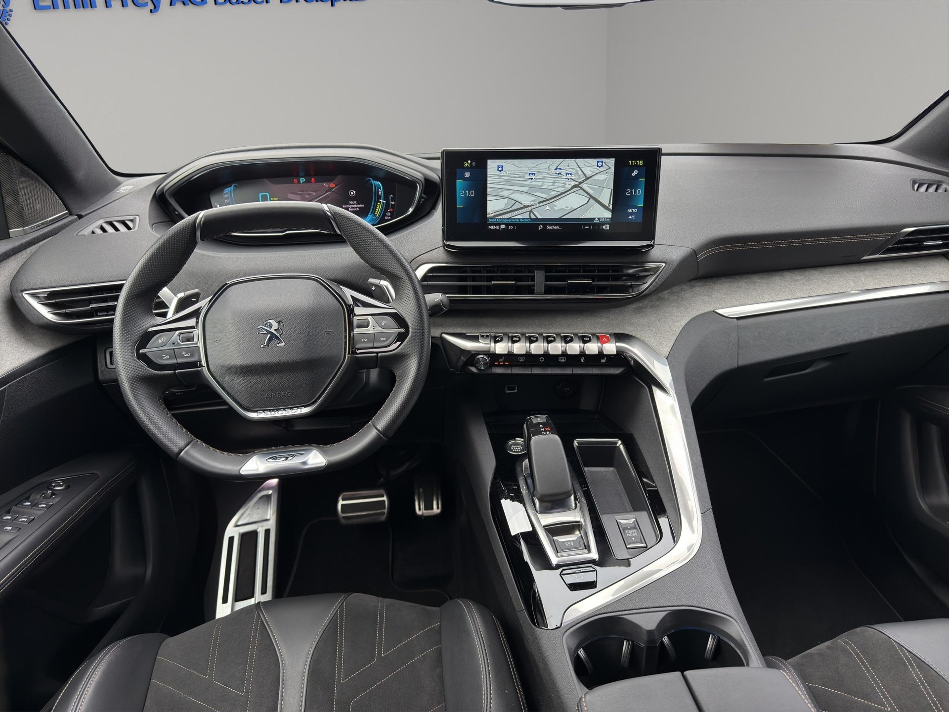 PEUGEOT 3008 1.6 Plug-in Hybrid4 GT Pack-image-3