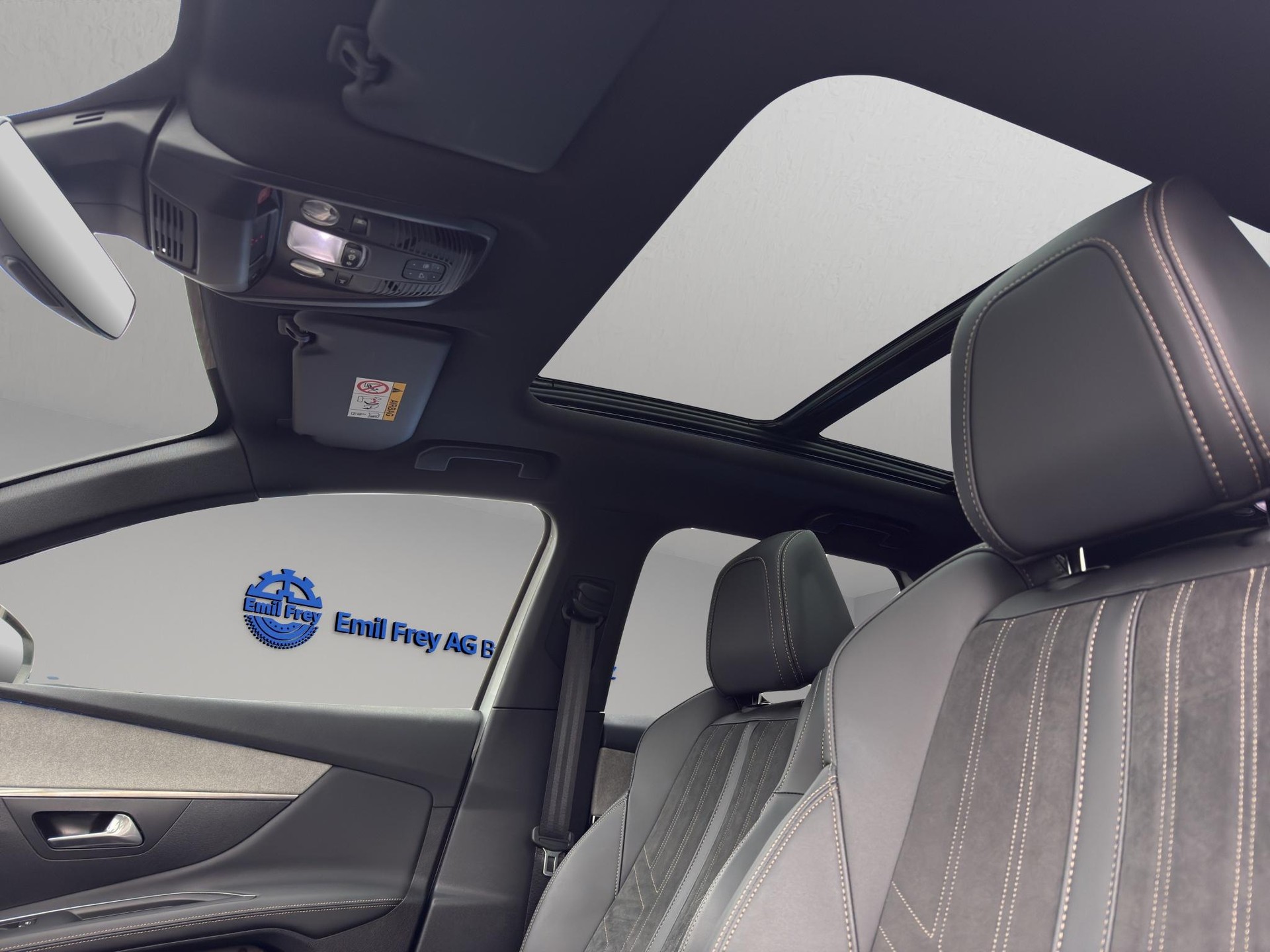 PEUGEOT 3008 1.6 Plug-in Hybrid4 GT Pack-image-10