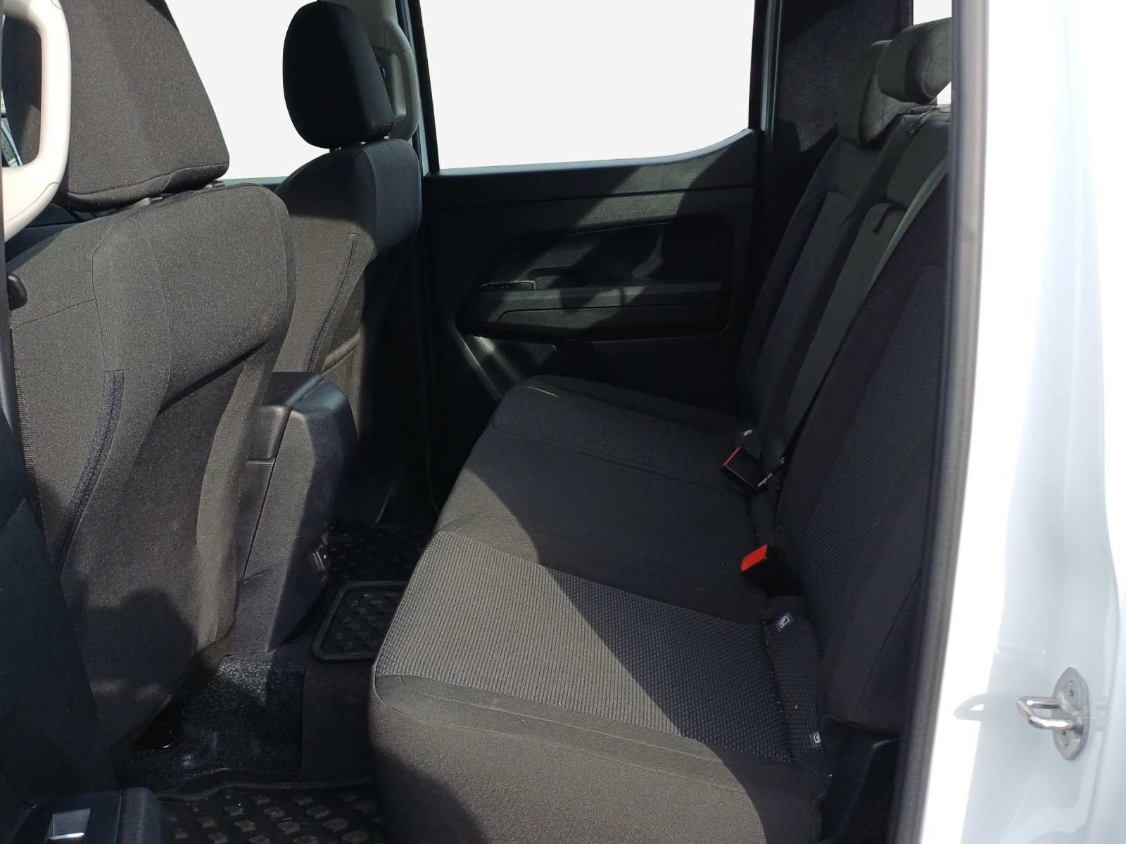 VW Amarok 2.0TDI-image-11