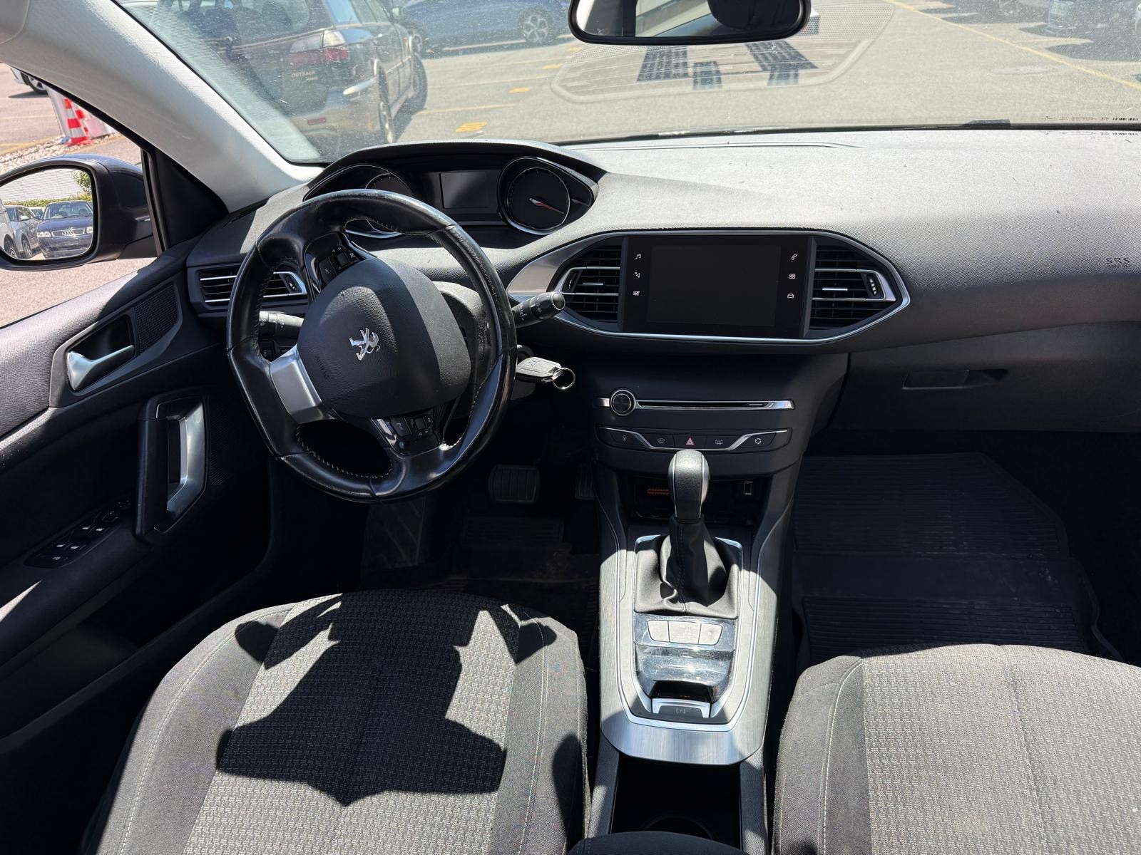 PEUGEOT 308 SW 2.0 BlueHDI Allure EAT6-image-7