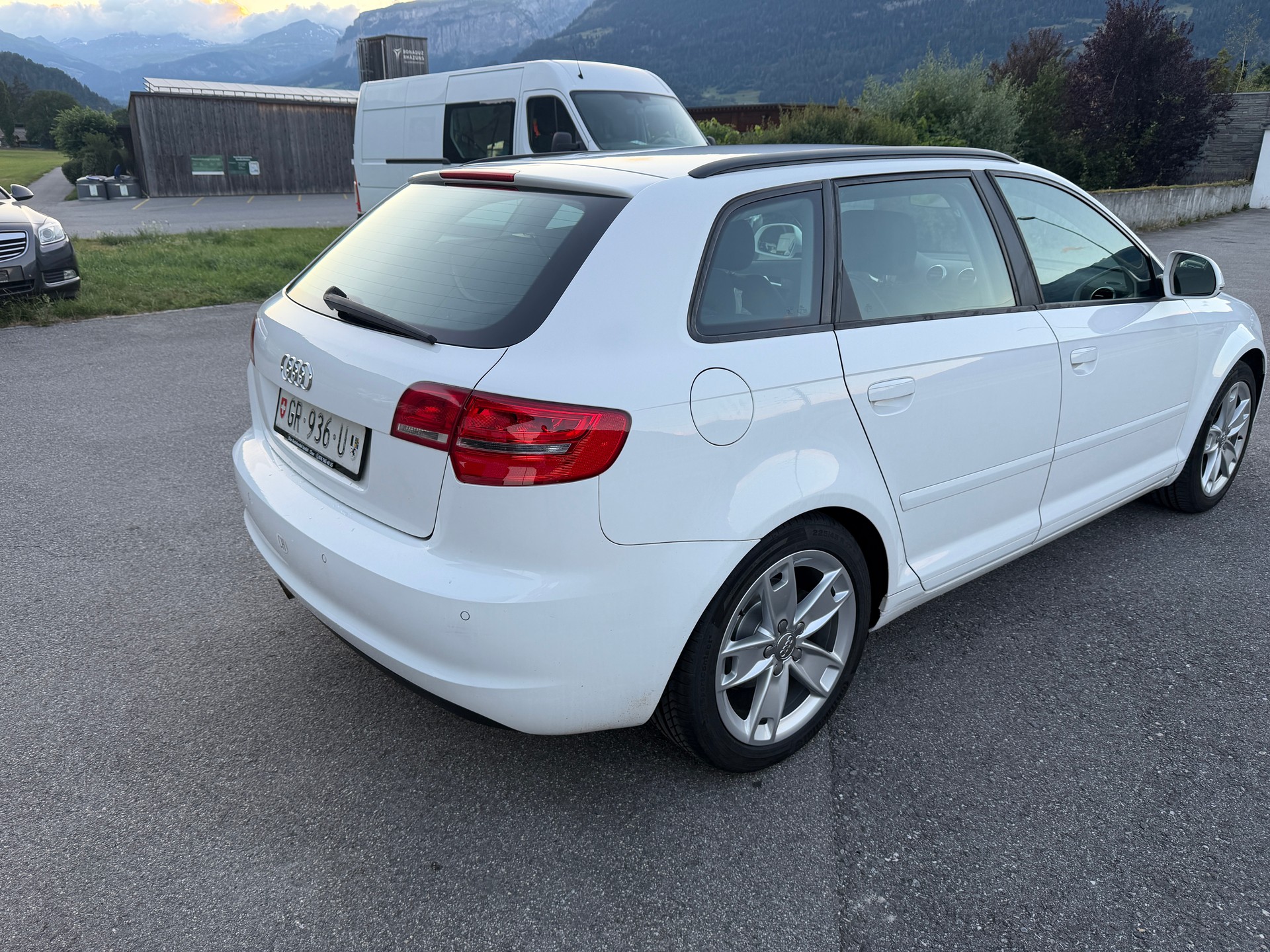 AUDI A3 Sportback 1.8 TFSI Snow quattro-image-4