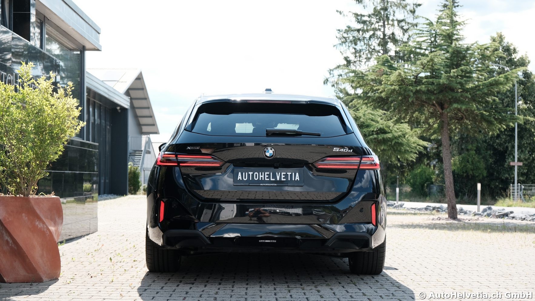 BMW 540d xDrive 48V Touring M Sport Pro Steptronic-image-6