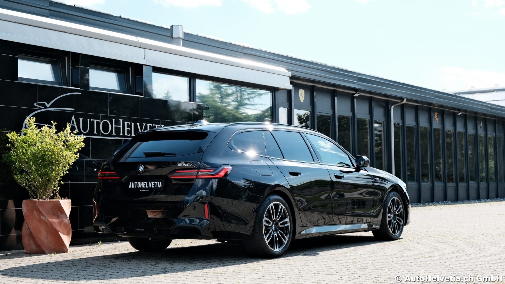 BMW 540d xDrive 48V Touring M Sport Pro Steptronic-image-4