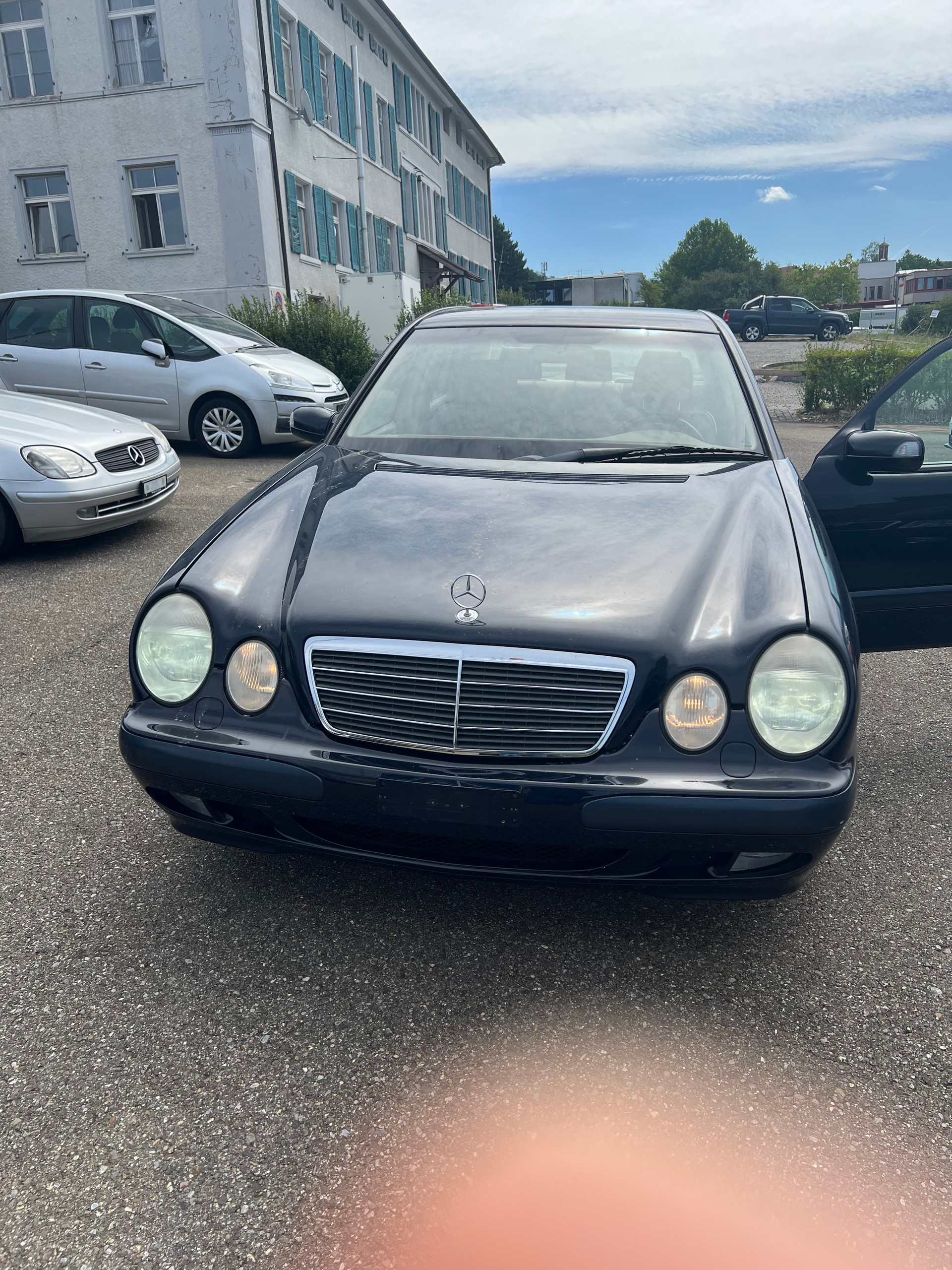 MERCEDES-BENZ E 280 Elégance 4-Matic Automatic-image-0
