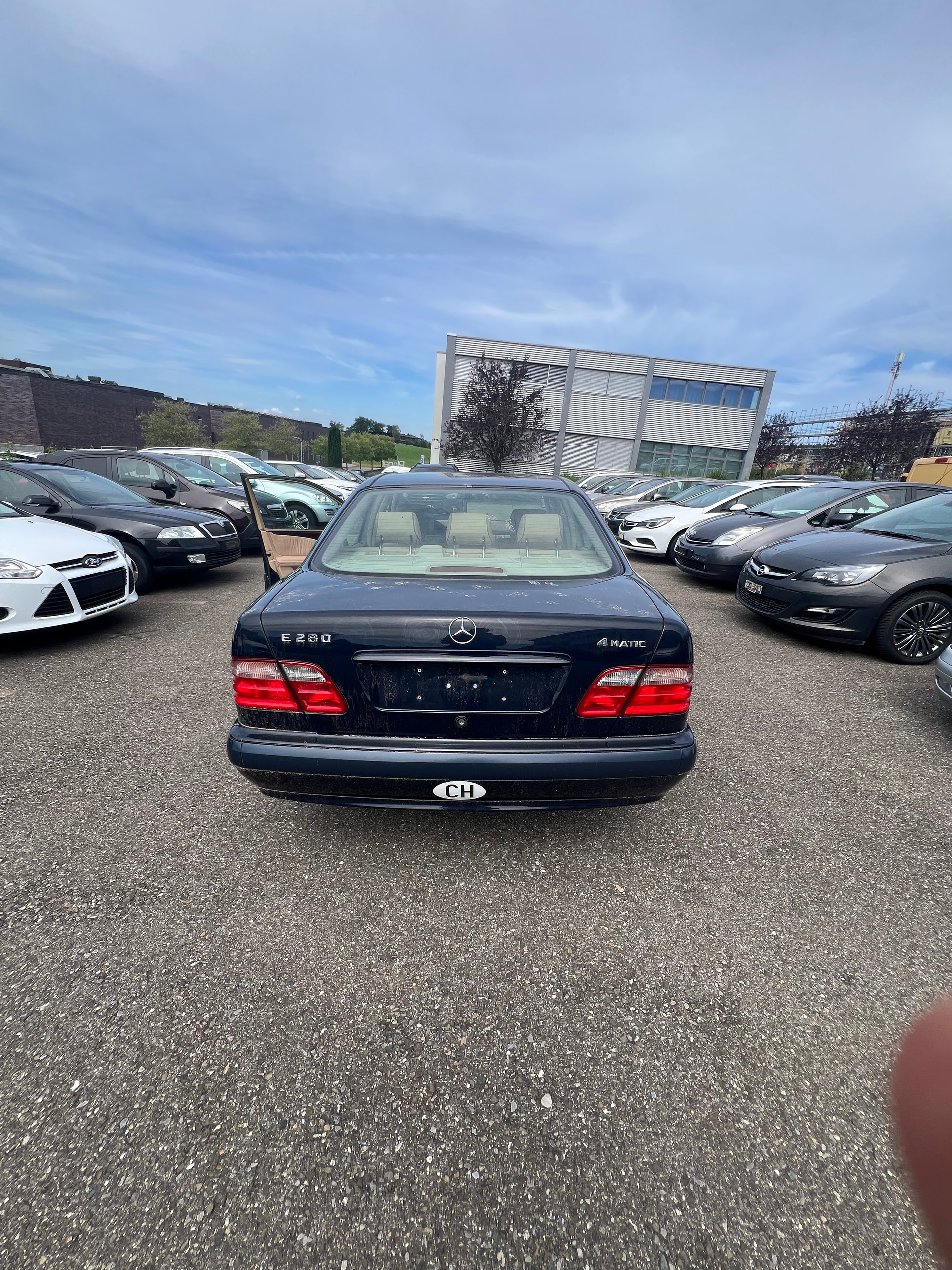 MERCEDES-BENZ E 280 Elégance 4-Matic Automatic-image-1