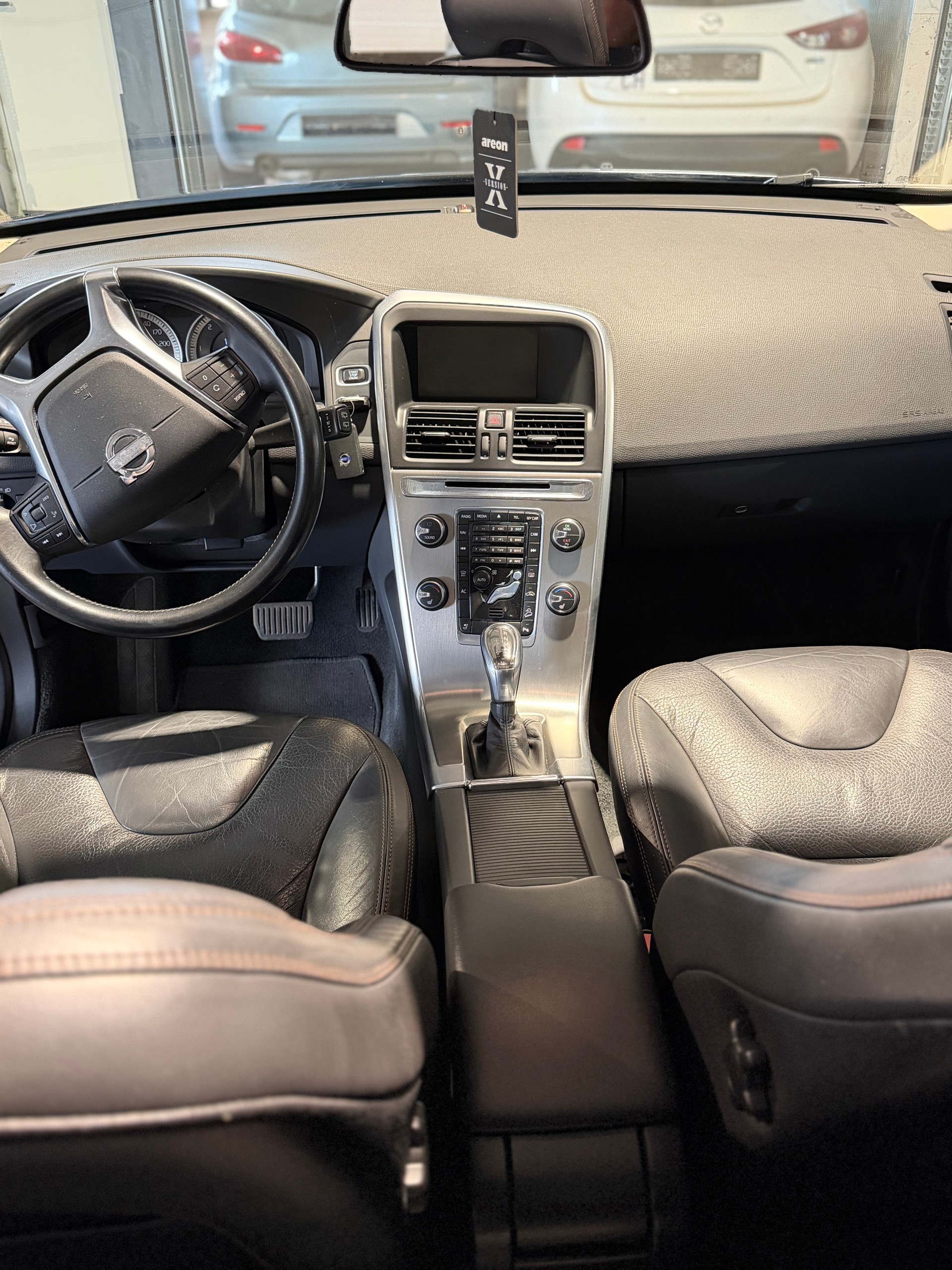 VOLVO PERSONENWAGEN-image-9