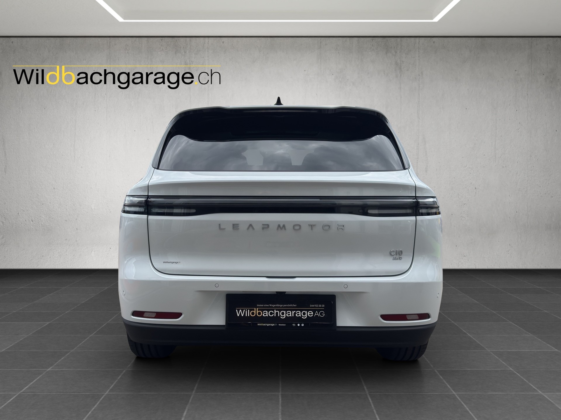 LEAPMOTOR C10 EV AWD-showroom-element-3