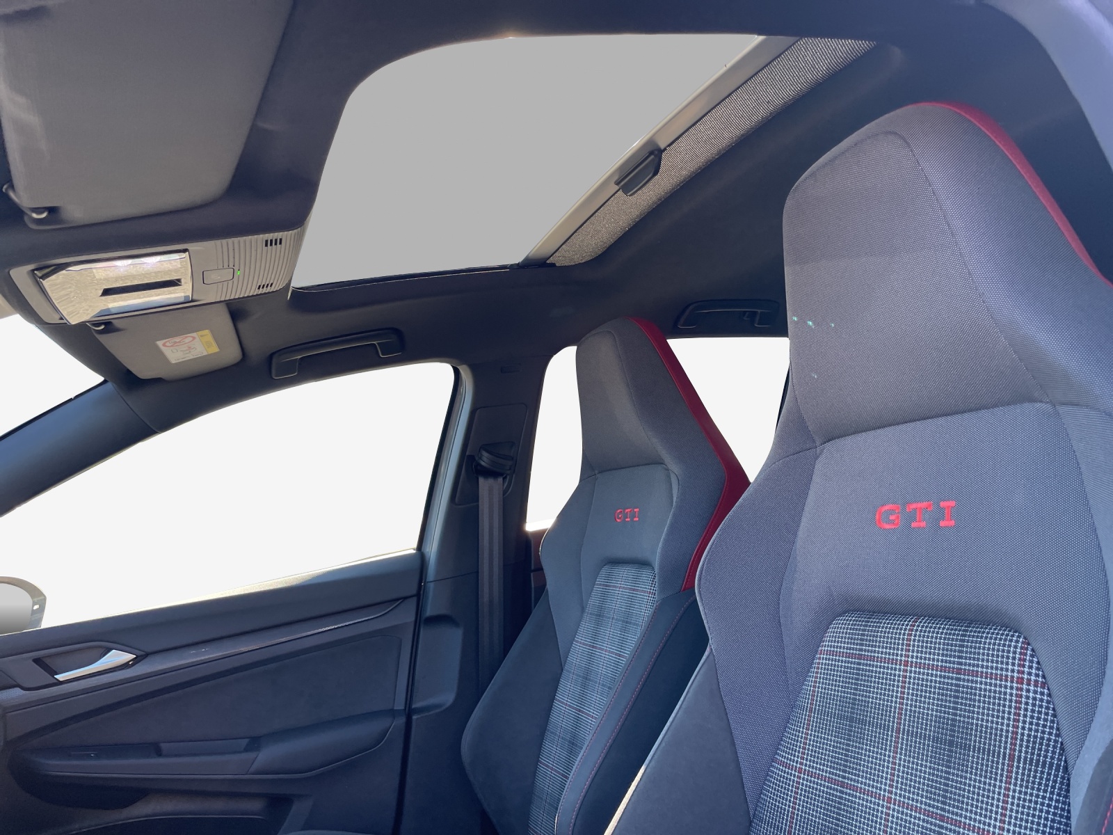 VW Golf 2.0 TSI GTI DSG-image-15