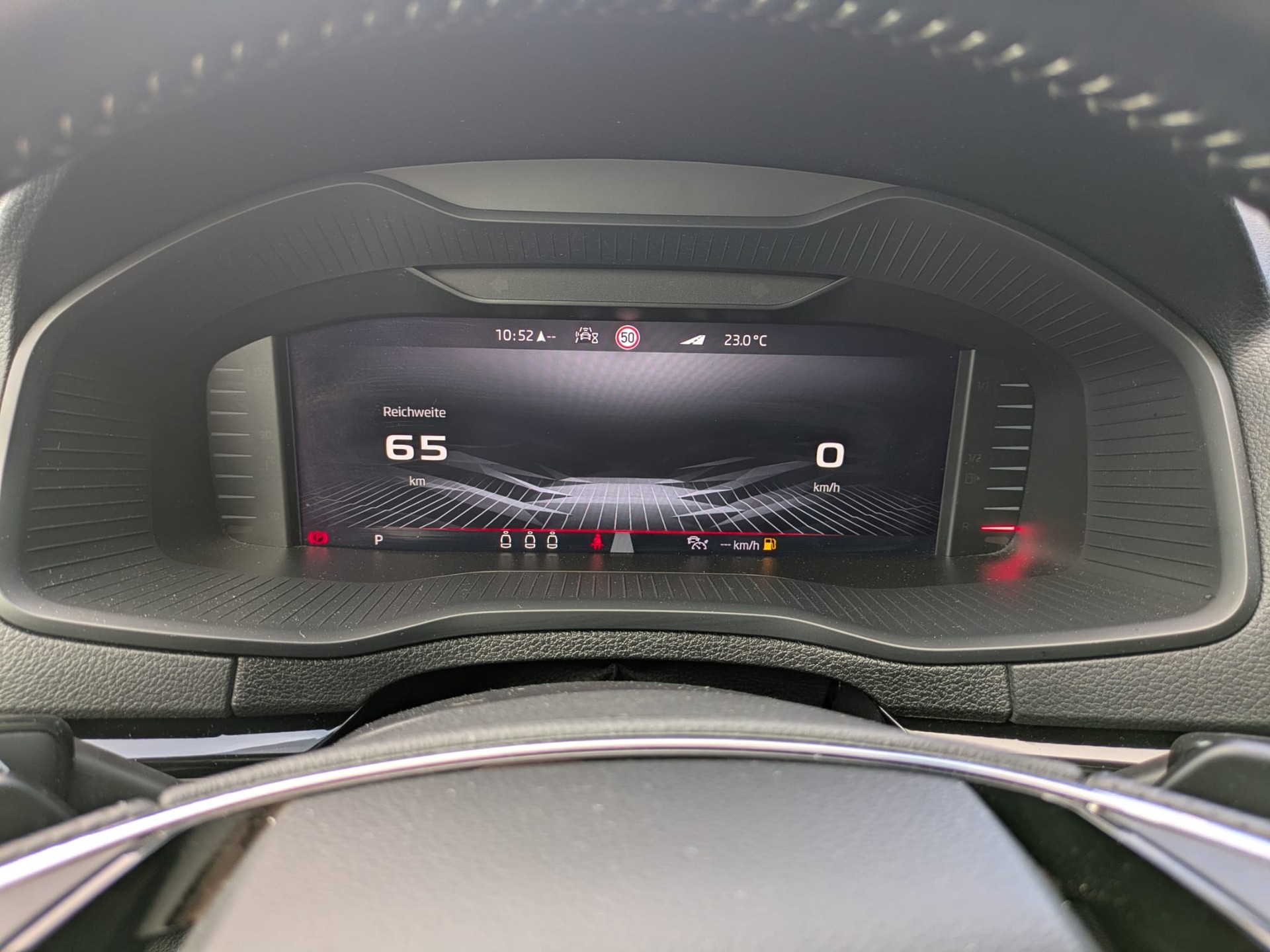 SKODA Karoq 1.5 TSI SportLine DSG-image-21