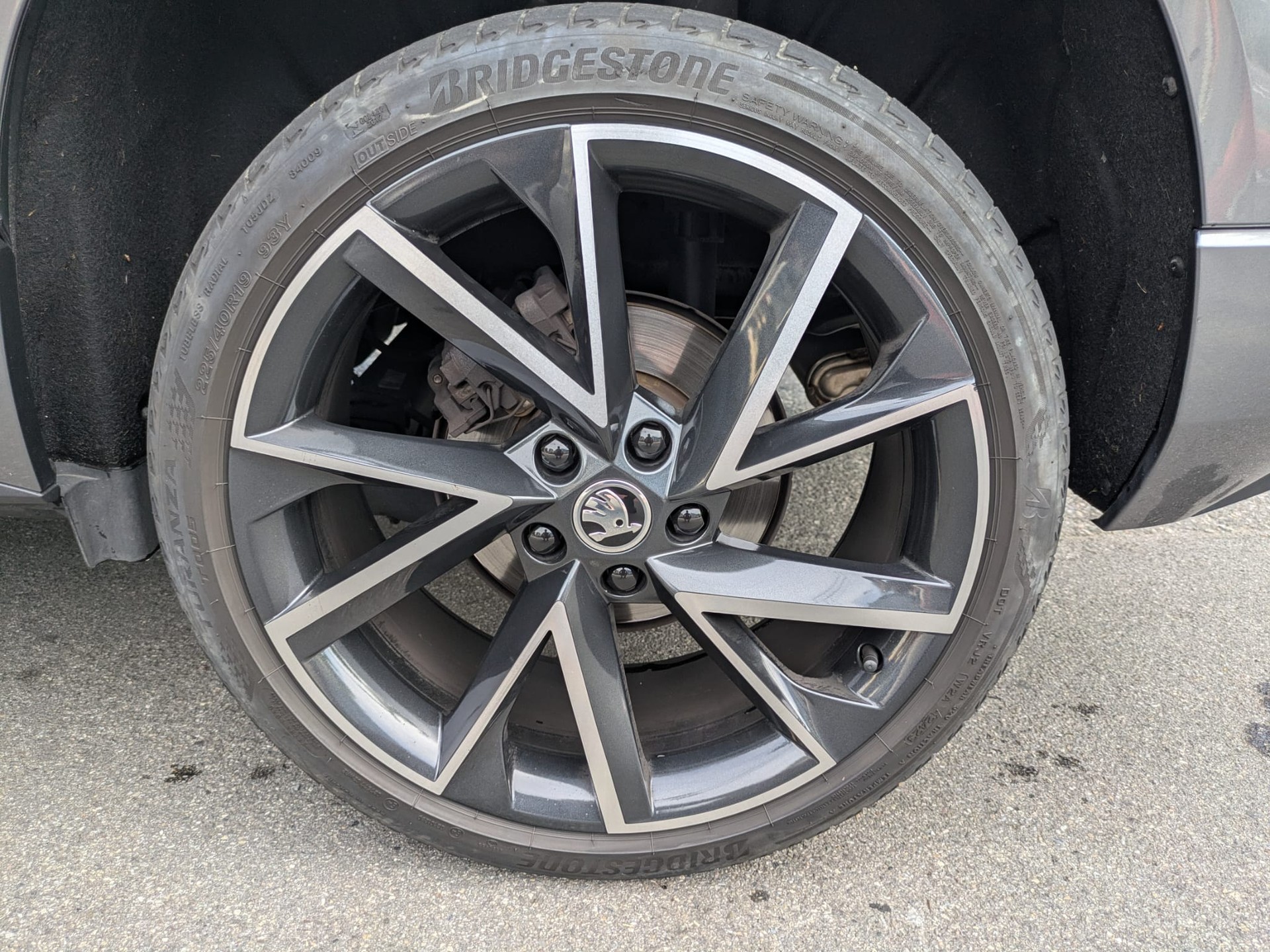 SKODA Karoq 1.5 TSI SportLine DSG-image-26