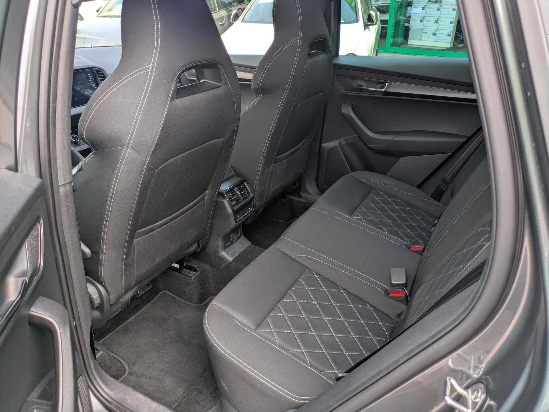 SKODA Karoq 1.5 TSI SportLine DSG-image-13